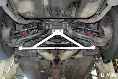 JAGUAR XJ (X308) 4.0 98-02 ULTRA-R 3-POINT REAR LOWER BRACE