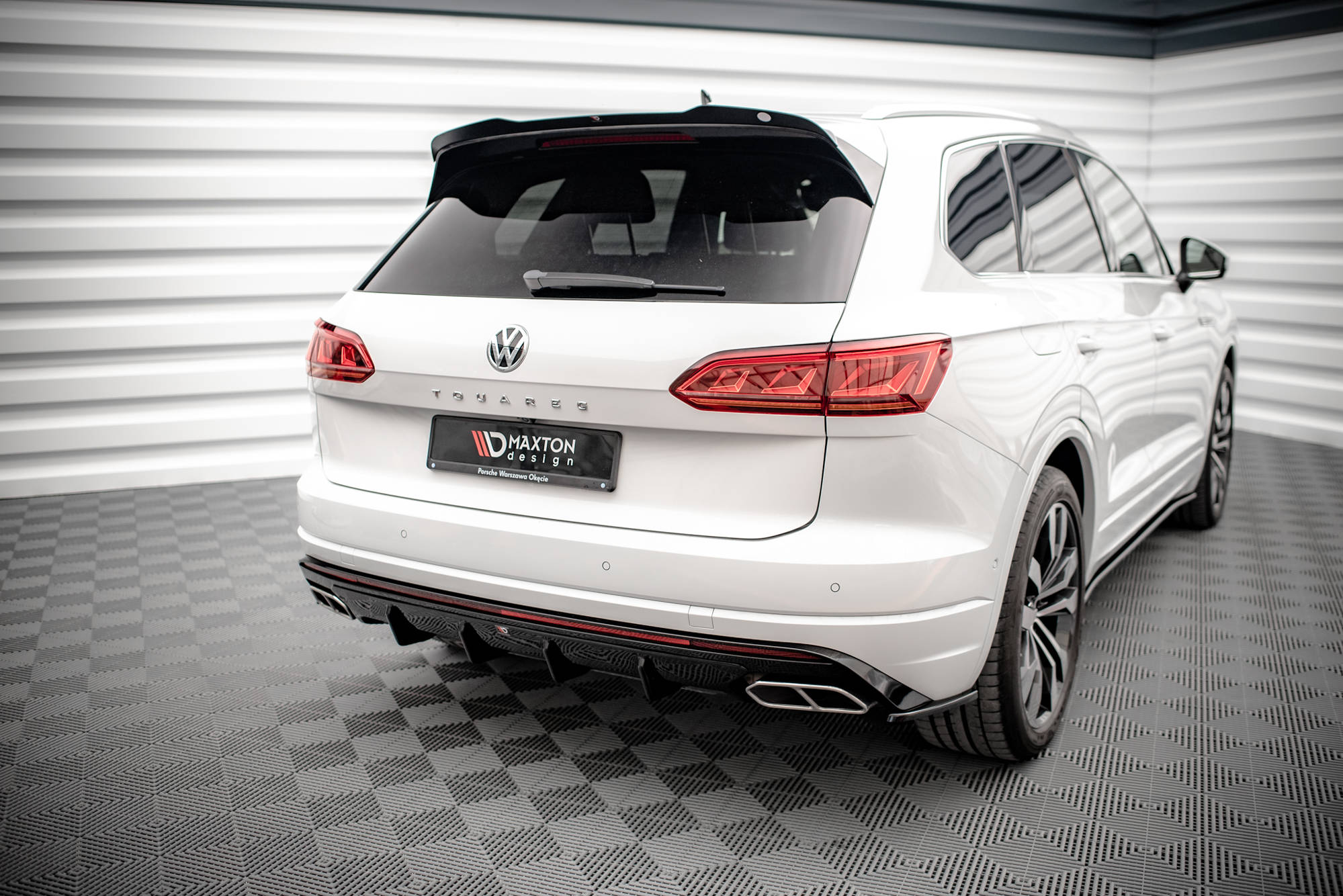 Rear Valance Volkswagen Touareg R-Line Mk3 - 2