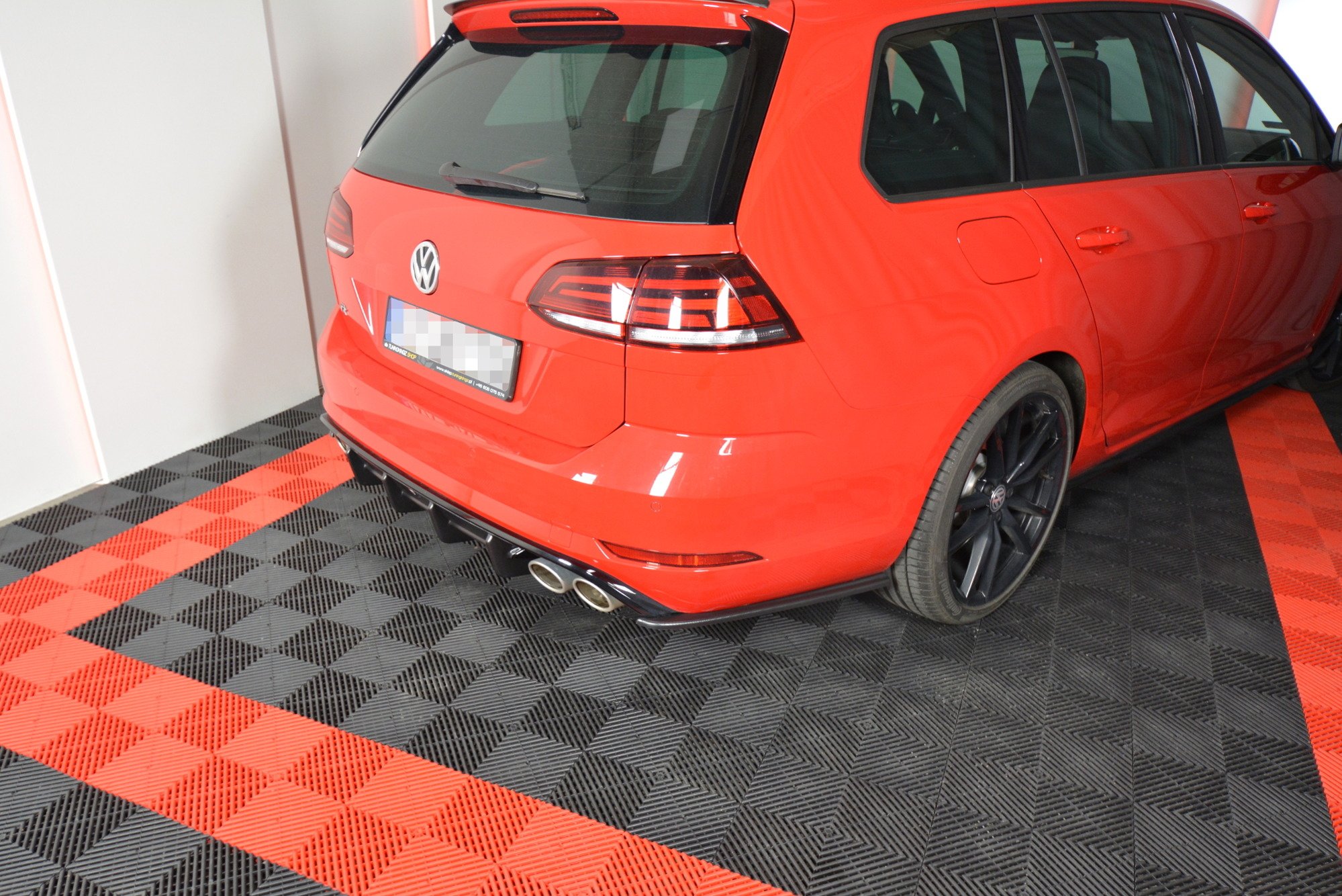 Rear Side Splitters V.1 VW Golf 7 R Variant Facelift - 2