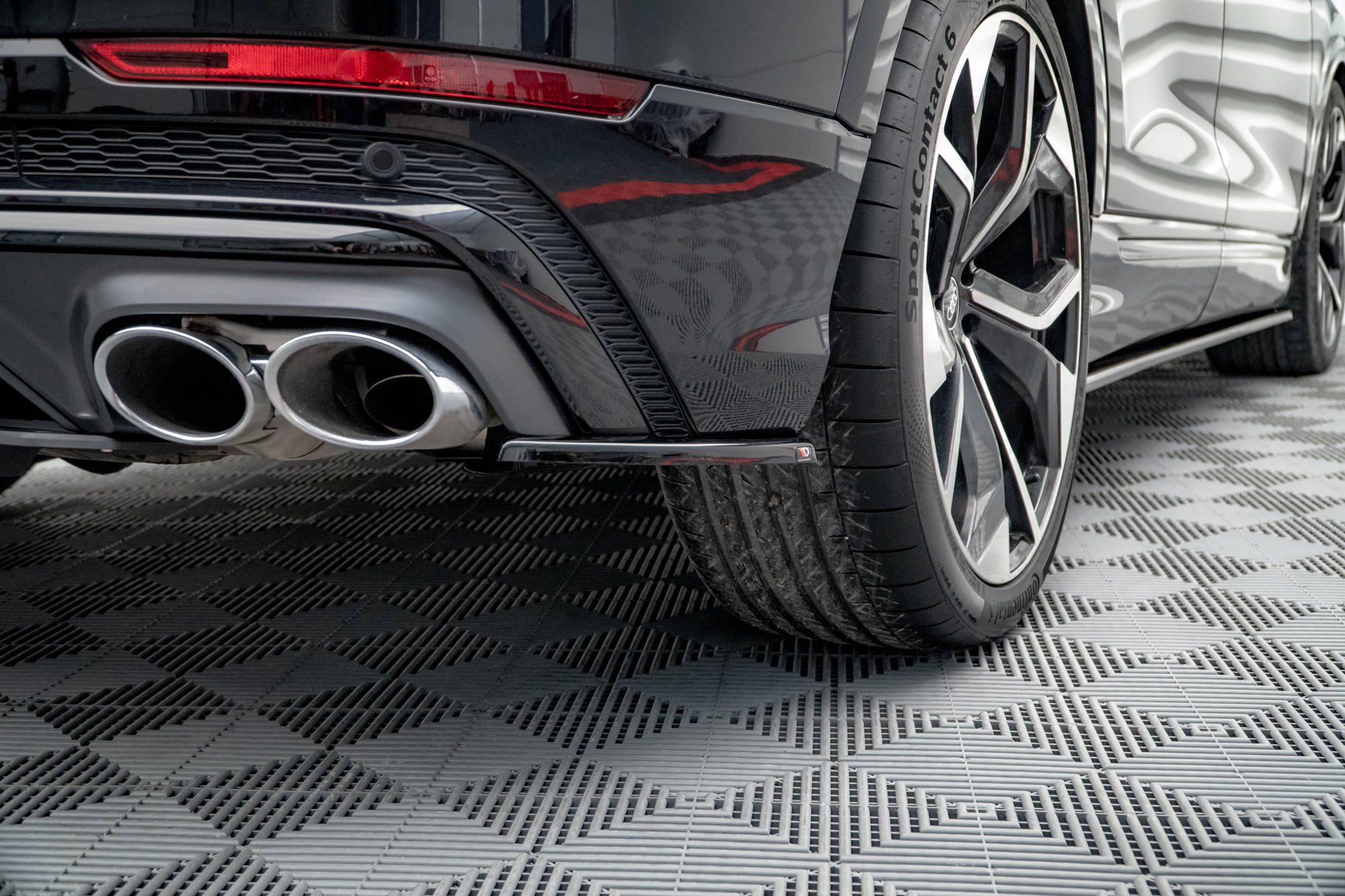 Rear Side Splitters Audi SQ8 Mk1 - 3