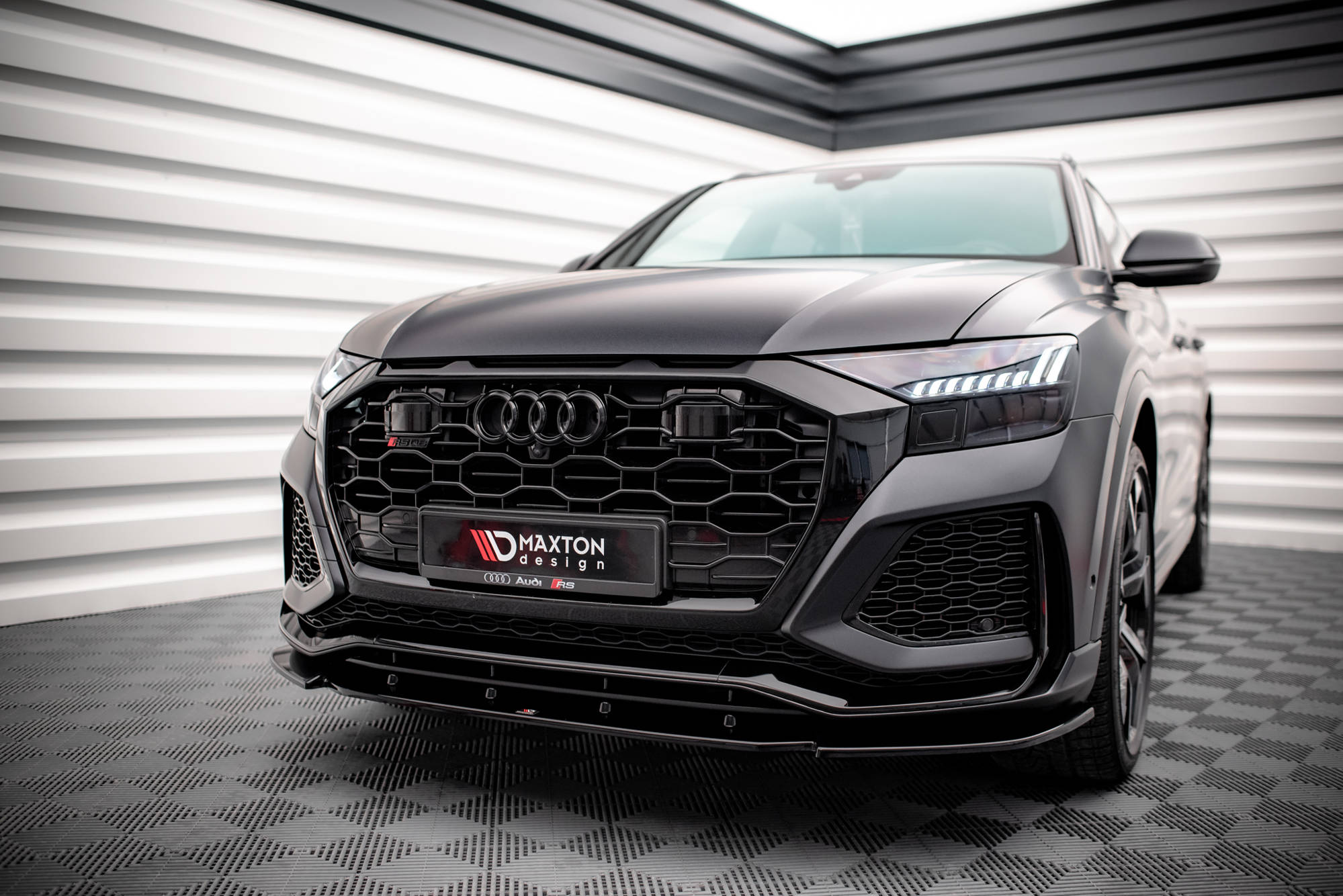 Front Splitter V.1 Audi RSQ8 MK1 - 4