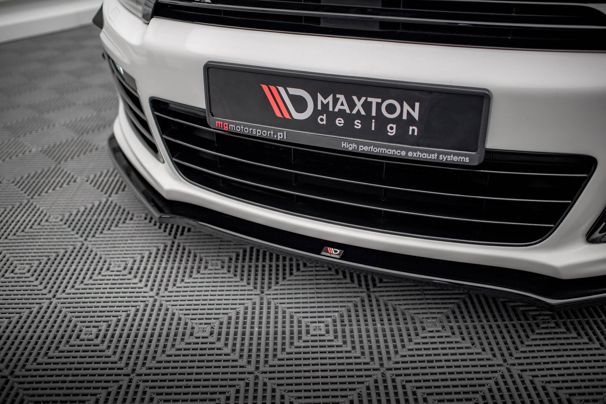 Front Splitter V.2 Volkswagen Scirocco R Mk3 - 4