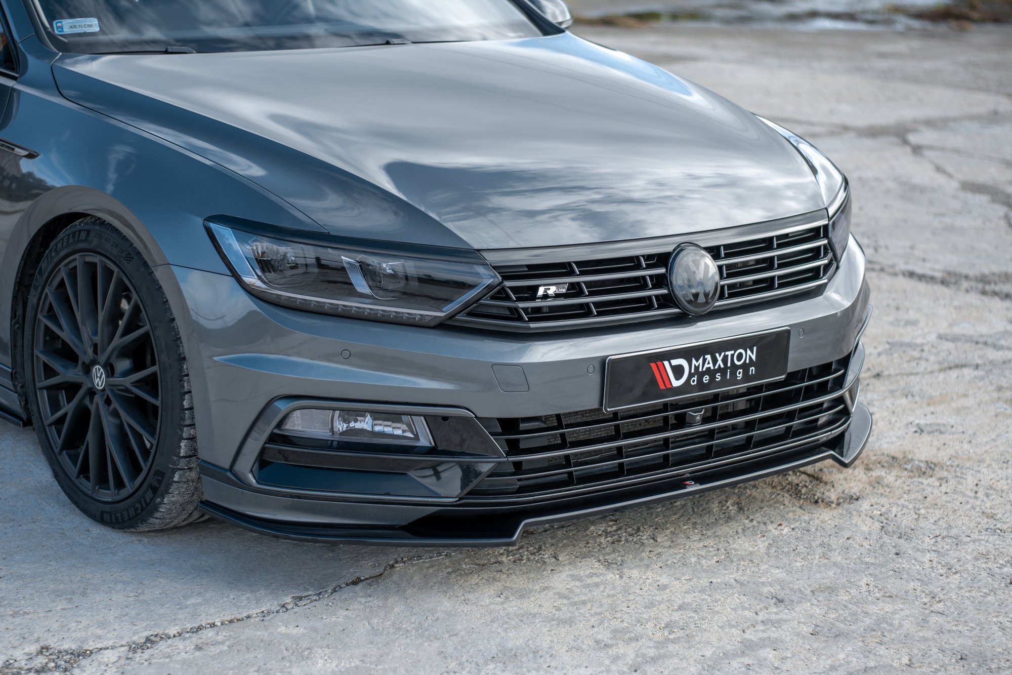 Front Splitter V.2 Volkswagen Passat R-Line B8 (2015-19) - 4