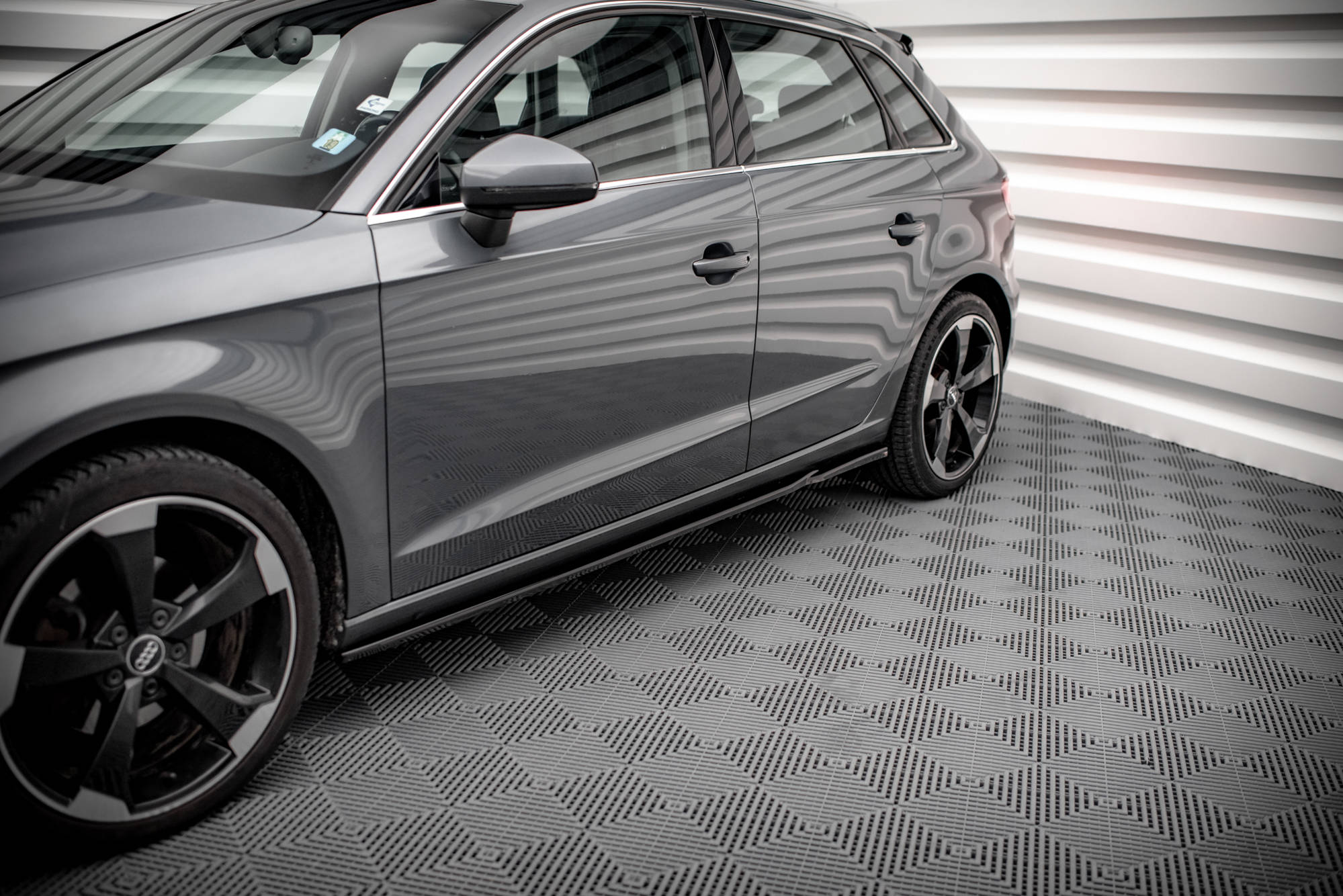 Side Skirts Diffusers Audi A3 Sportback 8V - 3
