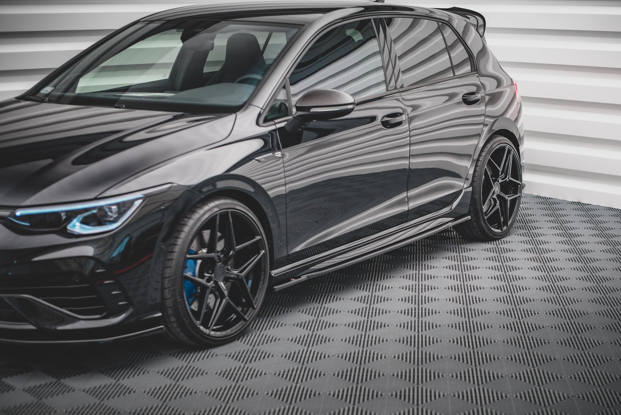 Side Skirts Diffusers V.1 VW Golf R Mk8 (2020-) - 5