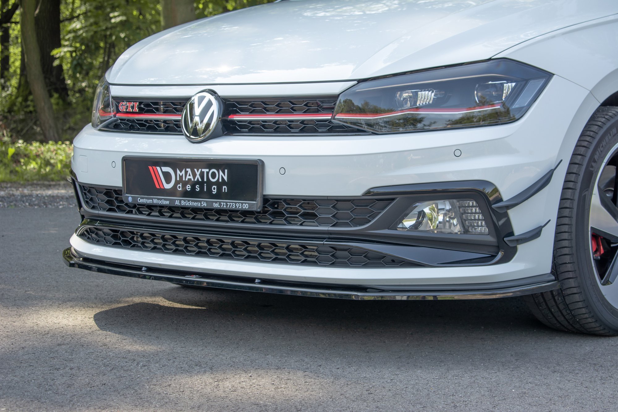 Front Splitter V.1 Volkswagen Polo GTI / R-Line Mk6 - 2