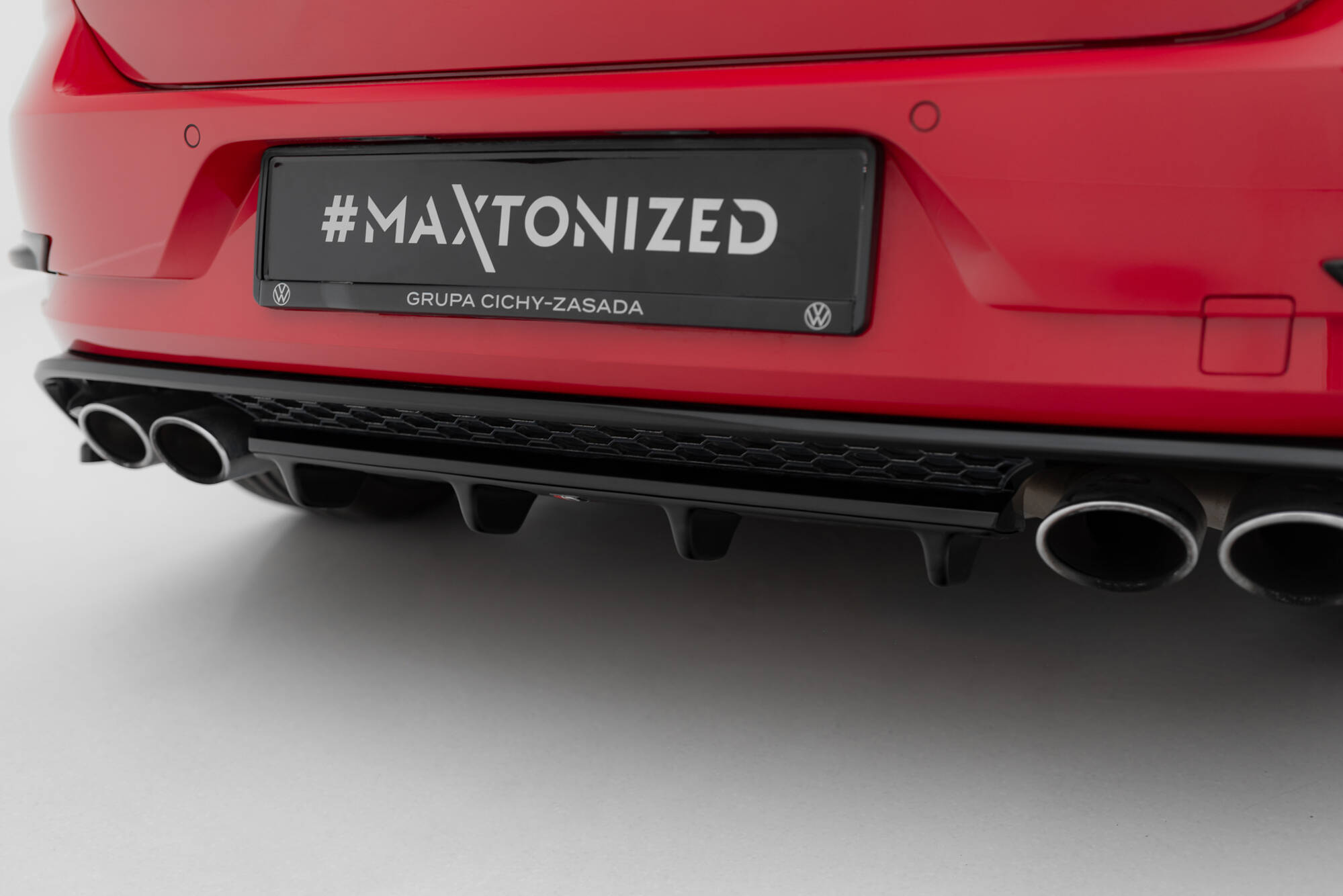 Central Rear Splitter VW Golf VII R Facelift (2017-) - 2