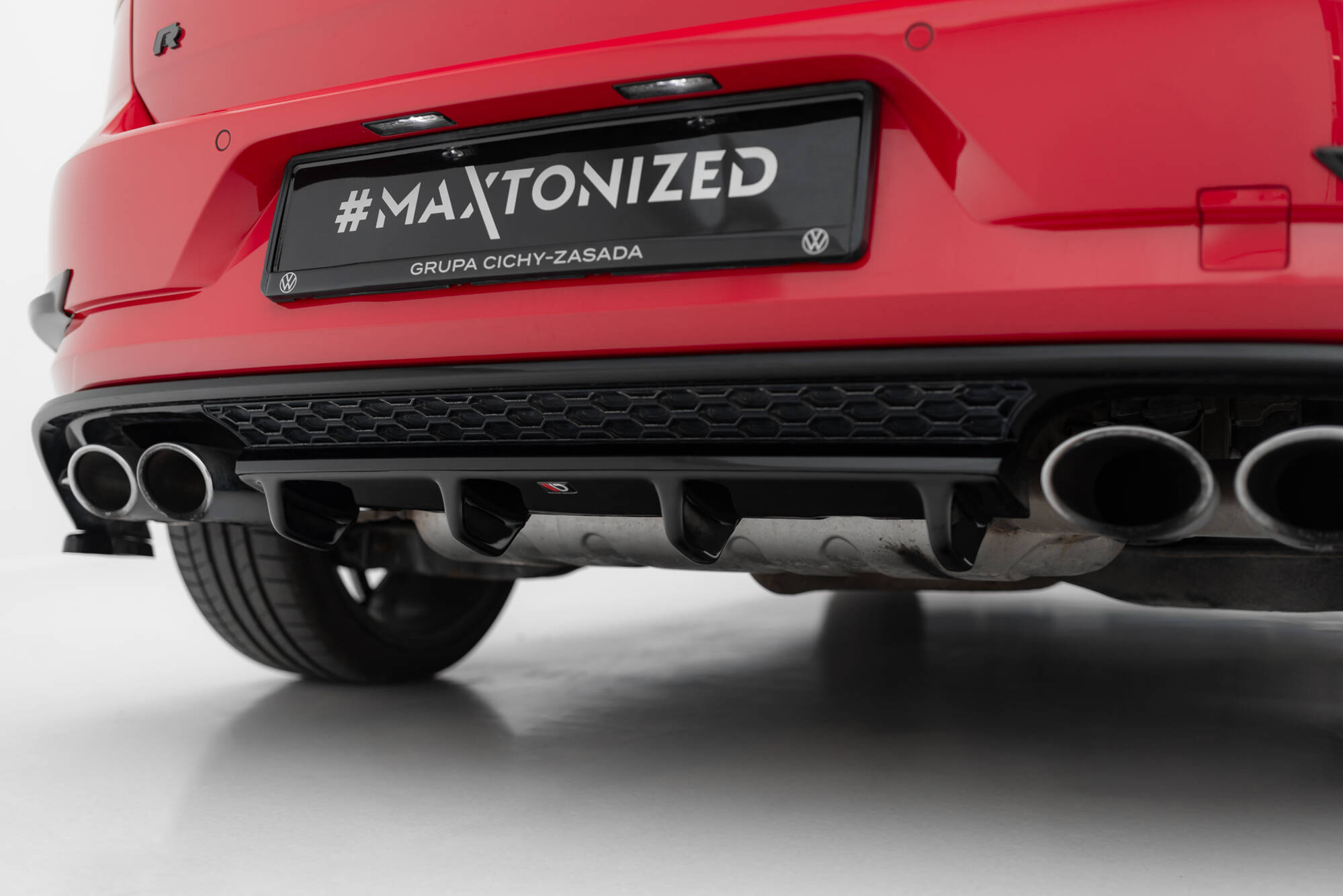 Central Rear Splitter VW Golf VII R Facelift (2017-) - 3
