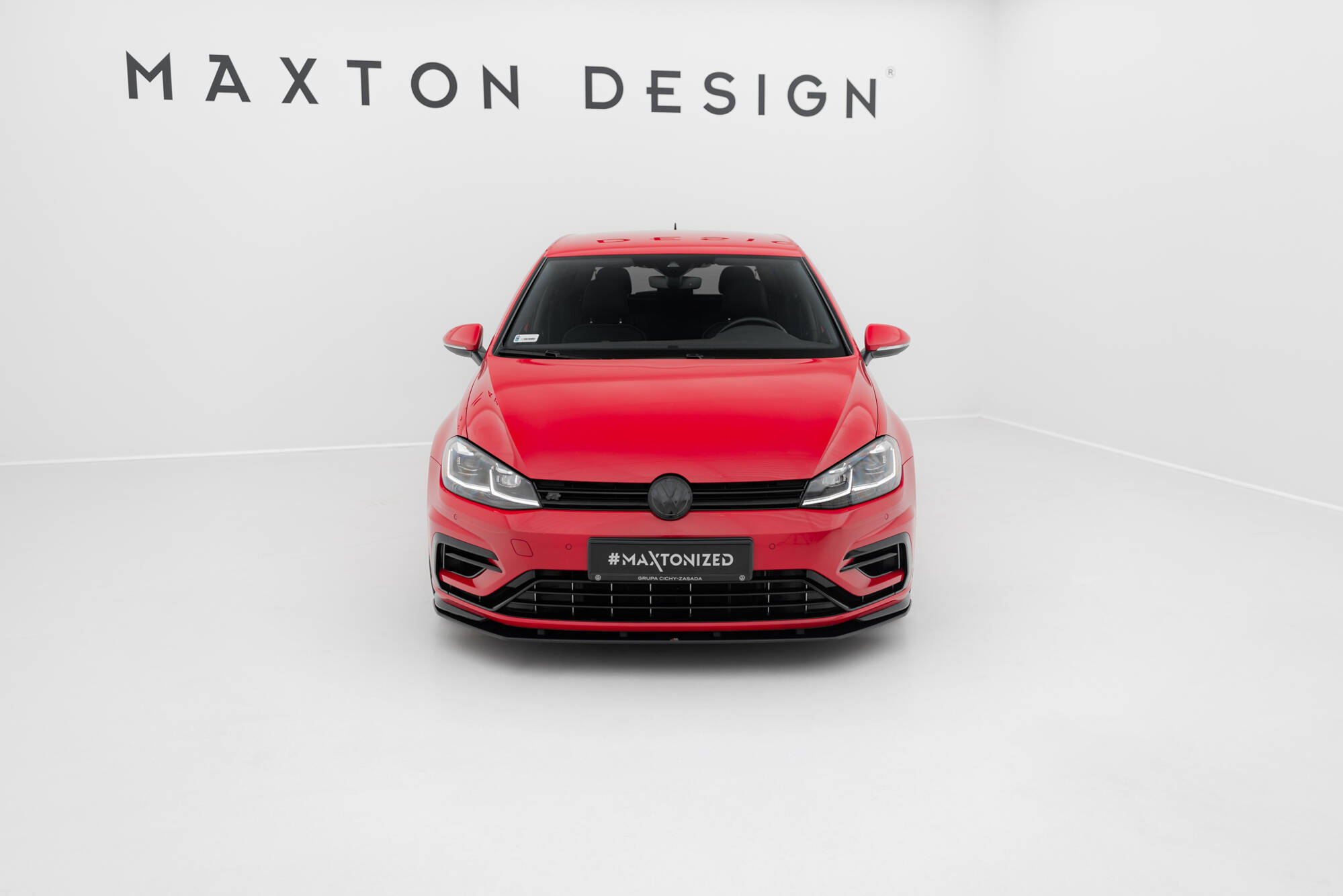 STREET PRO FRONT SPLITTER SUITABLE FOR VOLKSWAGEN GOLF R / R-LINE MK7 FACELIFT – MAXTON DESIGN