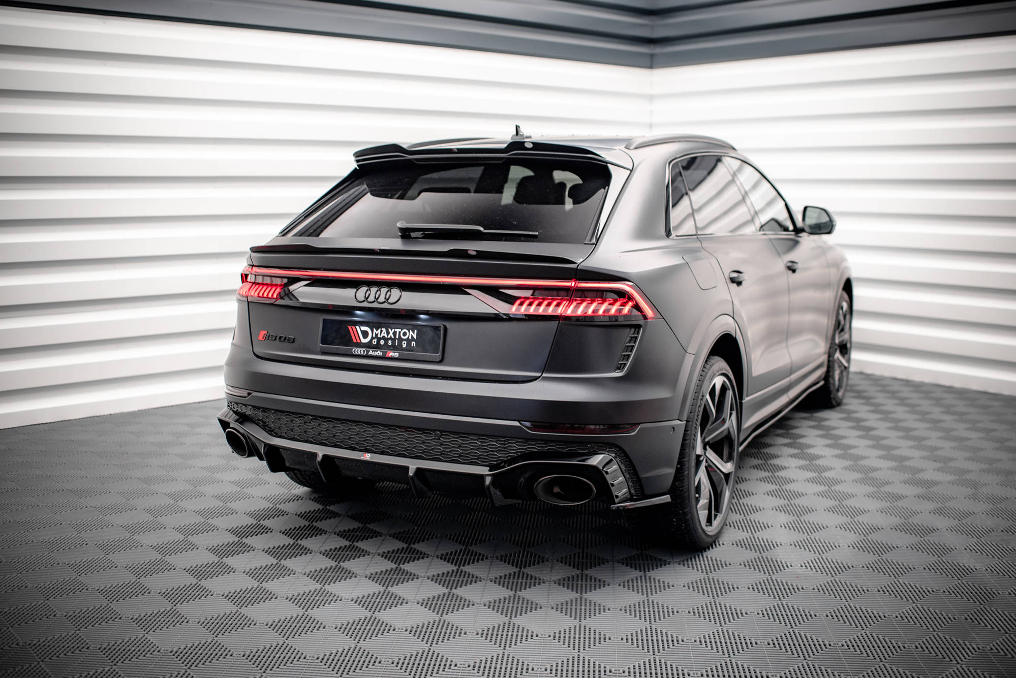 Rear Side Splitters V.2 Audi RSQ8 Mk1 - 2