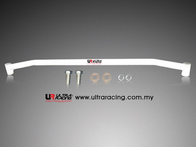 NISSAN CEFIRO 94-98 A32 ULTRARACING 2-PUNKTS BAKRE TORSION STAG
