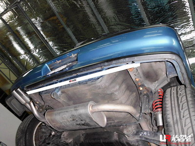 HONDA CIVIC/CRX 88-91 ULTRARACING 4-POINT REAR LOWER BRACE