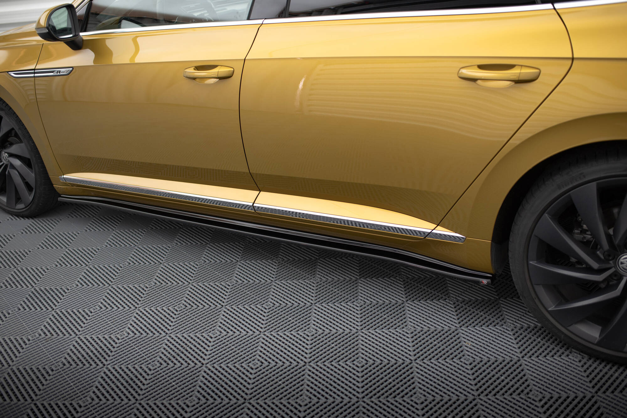 Side Skirts Diffusers VW Arteon R-Line - 4