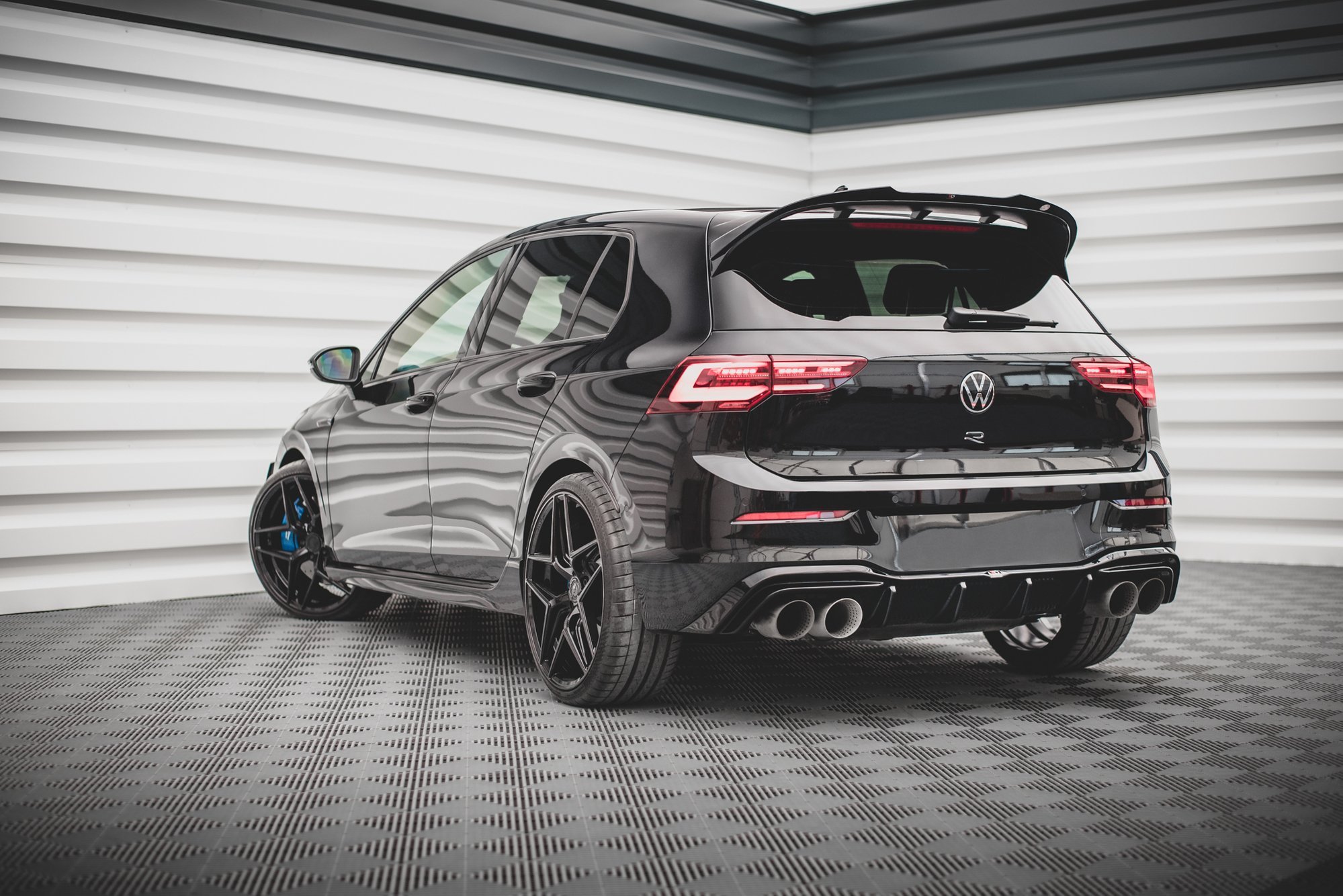 Rear Valance V.2 Volkswagen Golf R MK8 (2020-) - 3