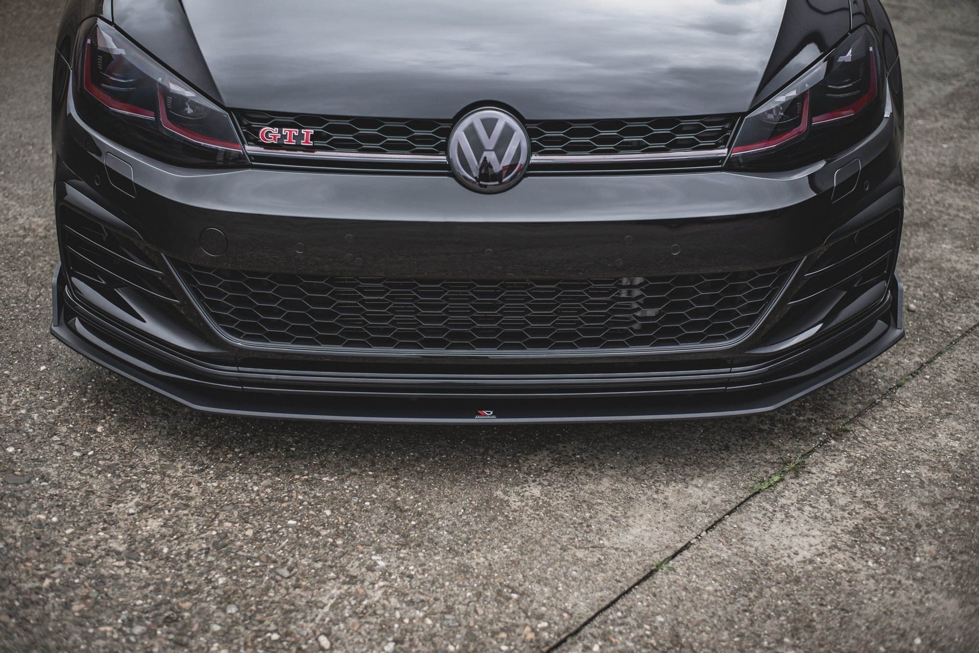 STREET PRO FRONT SPLITTER SUITABLE FOR VW GOLF 7 GTI TCR – MAXTON DESIGN - 5