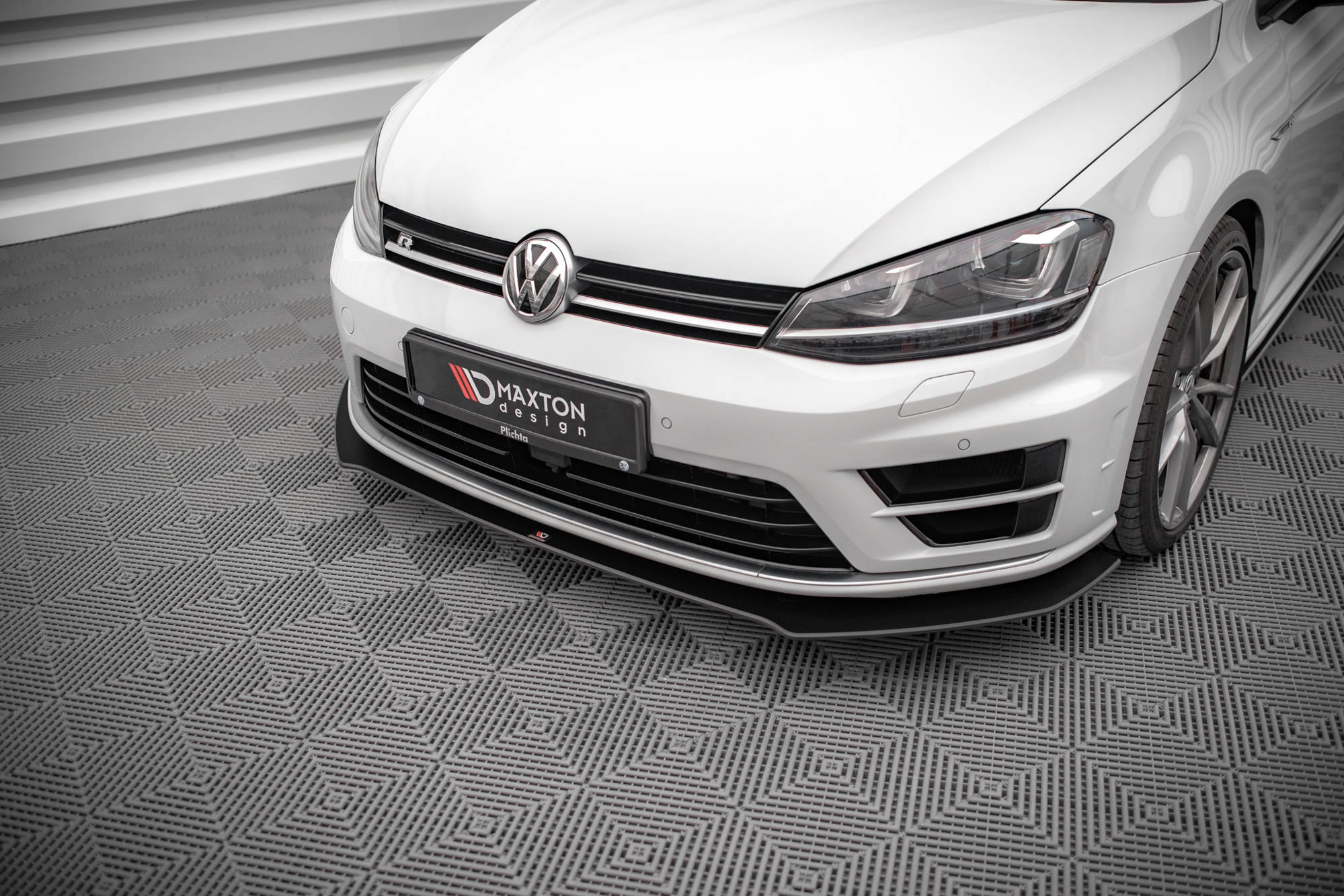 STREET PRO FRONT SPLITTER V.1 SUITABLE FOR VOLKSWAGEN GOLF R MK7 – MAXTON DESIGN - 2