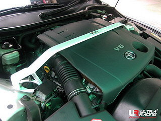 TOYOTA MARK X 04-09 2.5 ULTRARACING FRONT UPPER STRUTBAR