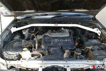 TOYOTA HILUX VIGO 05+ ULTRARACING FRONT UPPER STRUTBAR 1322