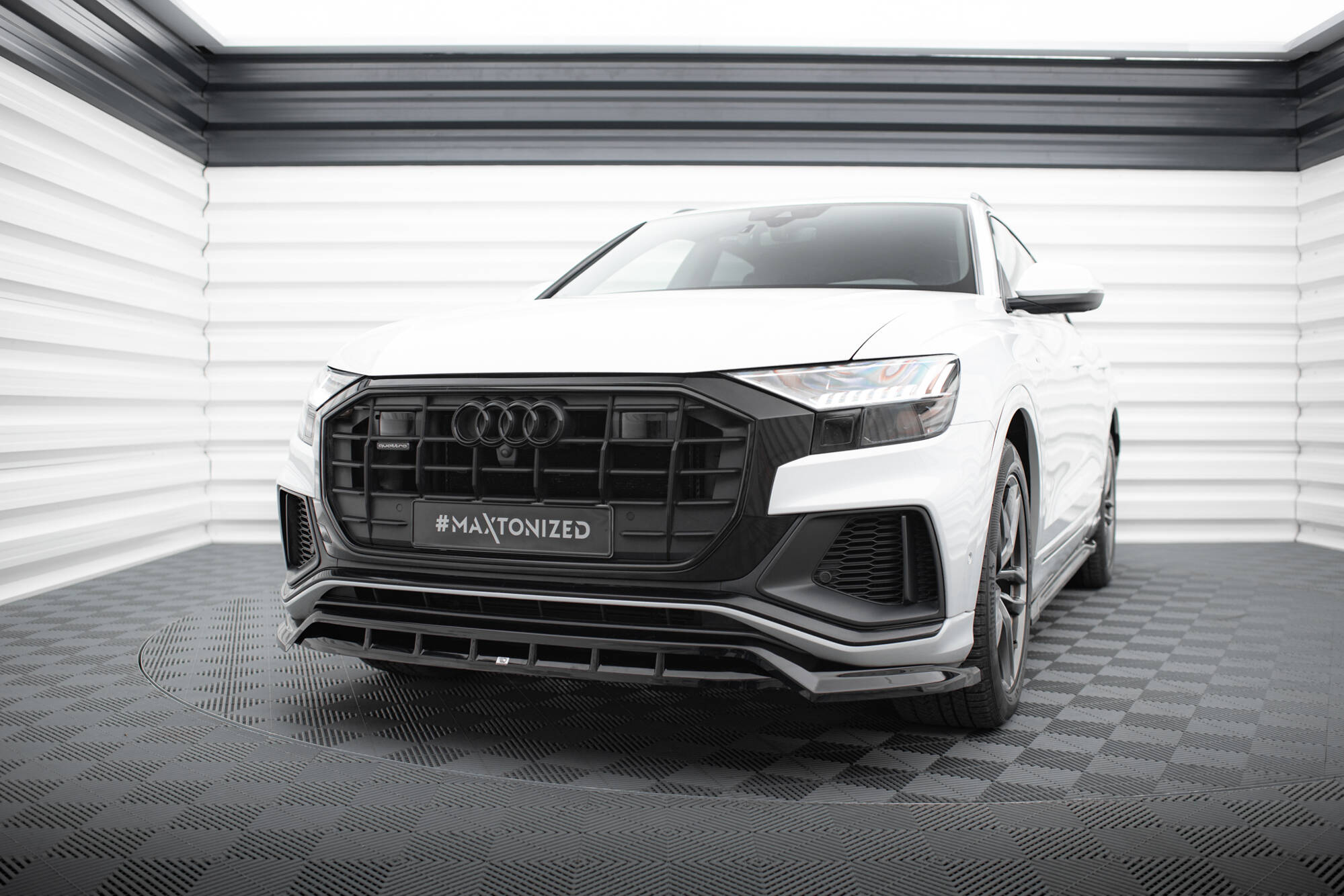 Front Splitter V.2 Audi SQ8 / Q8 S-Line Mk1 - 3