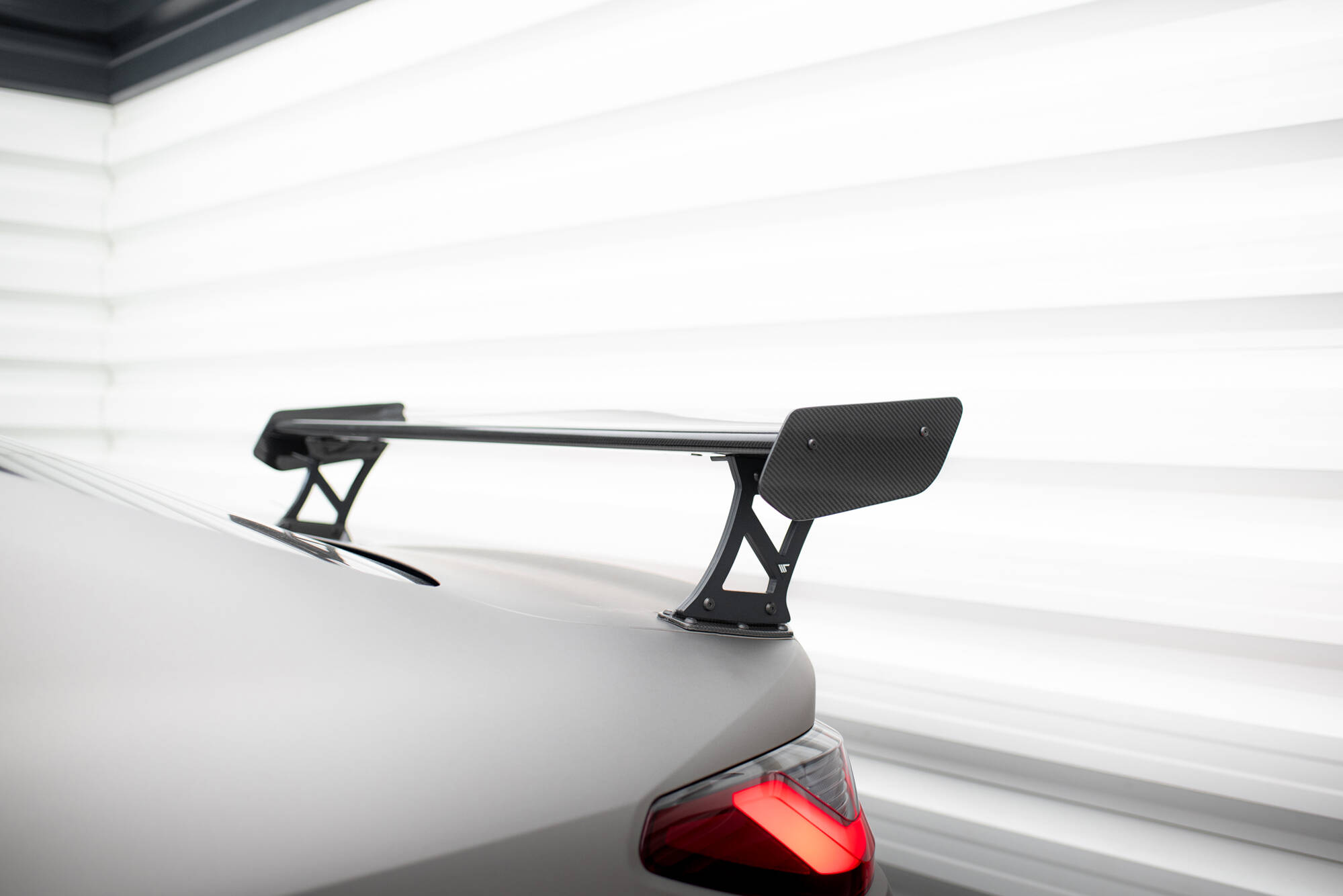 CARBON SPOILER WITH EXTERNAL BRACKETS UPRIGHTS + LED SUITABLE FOR BMW M4 G82 / G82 FACELIFT / M440I / 4 M-PACK G22 / G22 FACELIFT – MAXTON DESIGN - 10