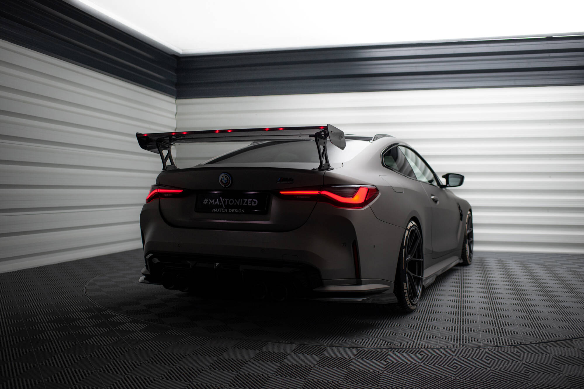 CARBON SPOILER WITH EXTERNAL BRACKETS UPRIGHTS + LED SUITABLE FOR BMW M4 G82 / G82 FACELIFT / M440I / 4 M-PACK G22 / G22 FACELIFT – MAXTON DESIGN - 3
