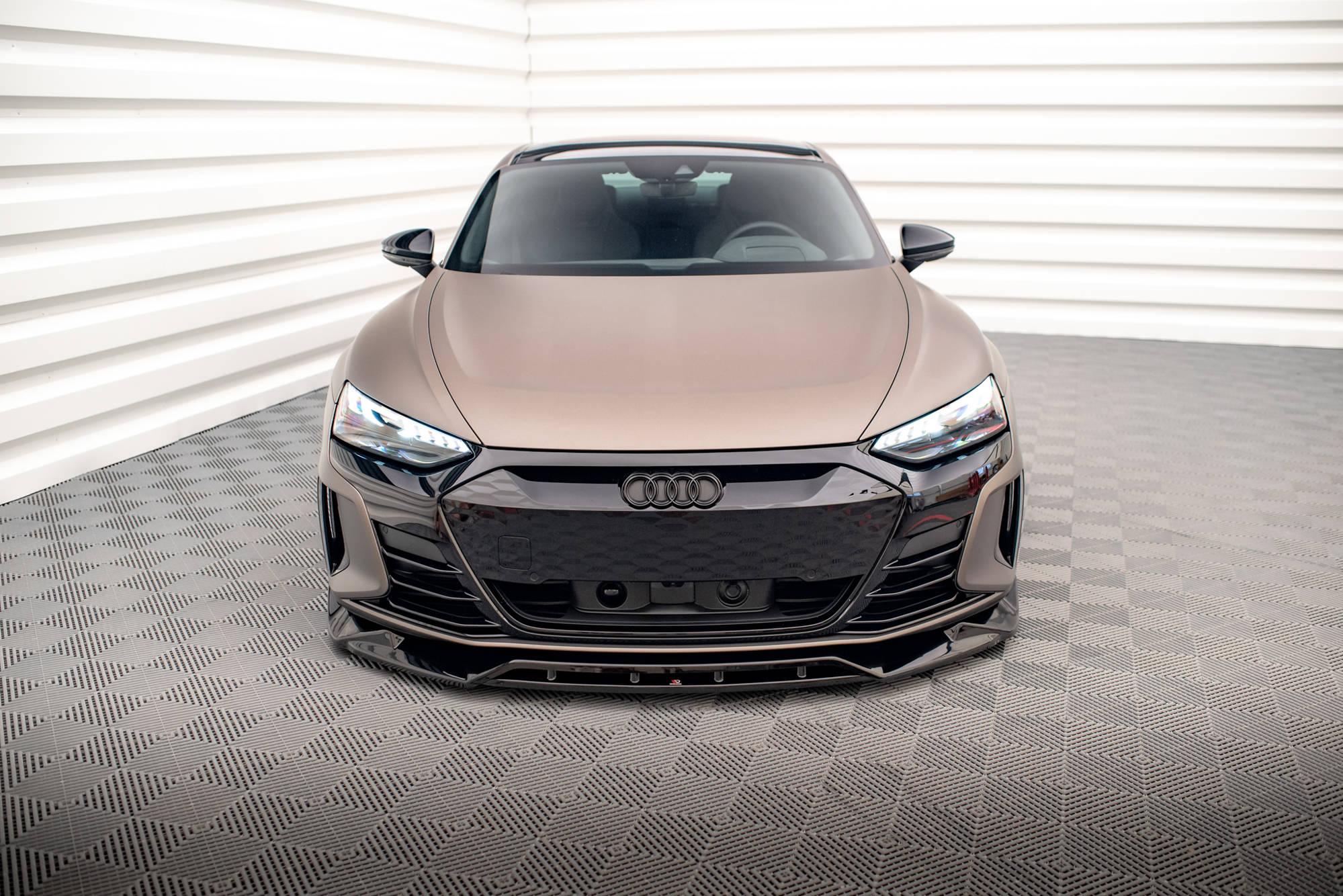 Front Splitter V.2 Audi e-Tron GT / RS GT Mk1 - 2