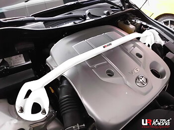 TOYOTA MARK X 09+ 2.5 ULTRARACING FRONT UPPER STRUTBAR