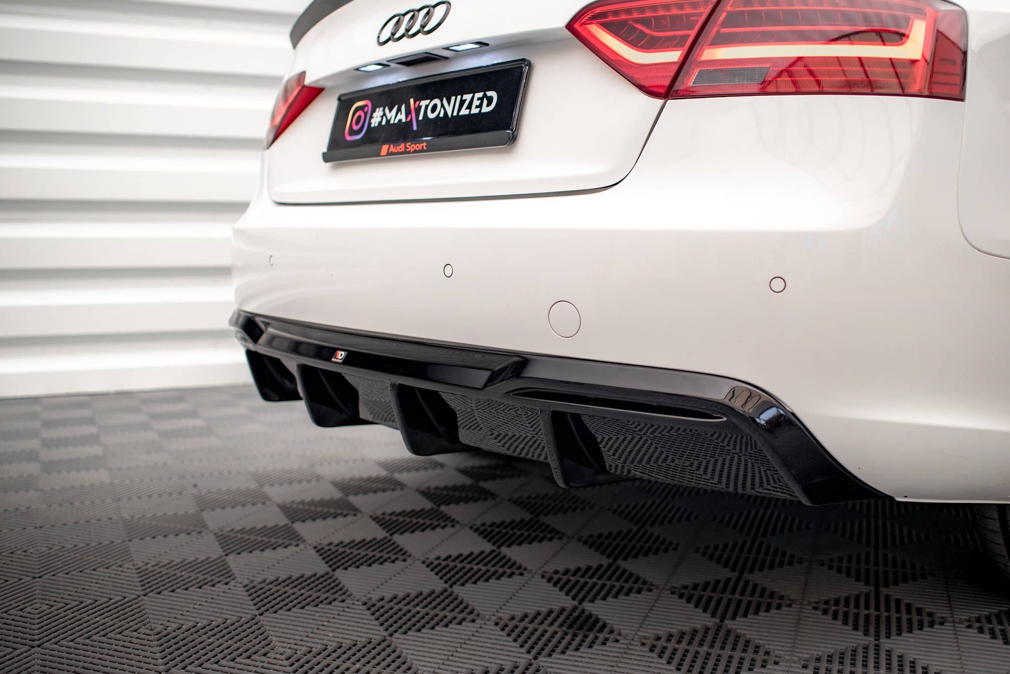 Rear Valance Audi A5 Coupe 8T Facelift (Version with dual exhausts on one side) - 6