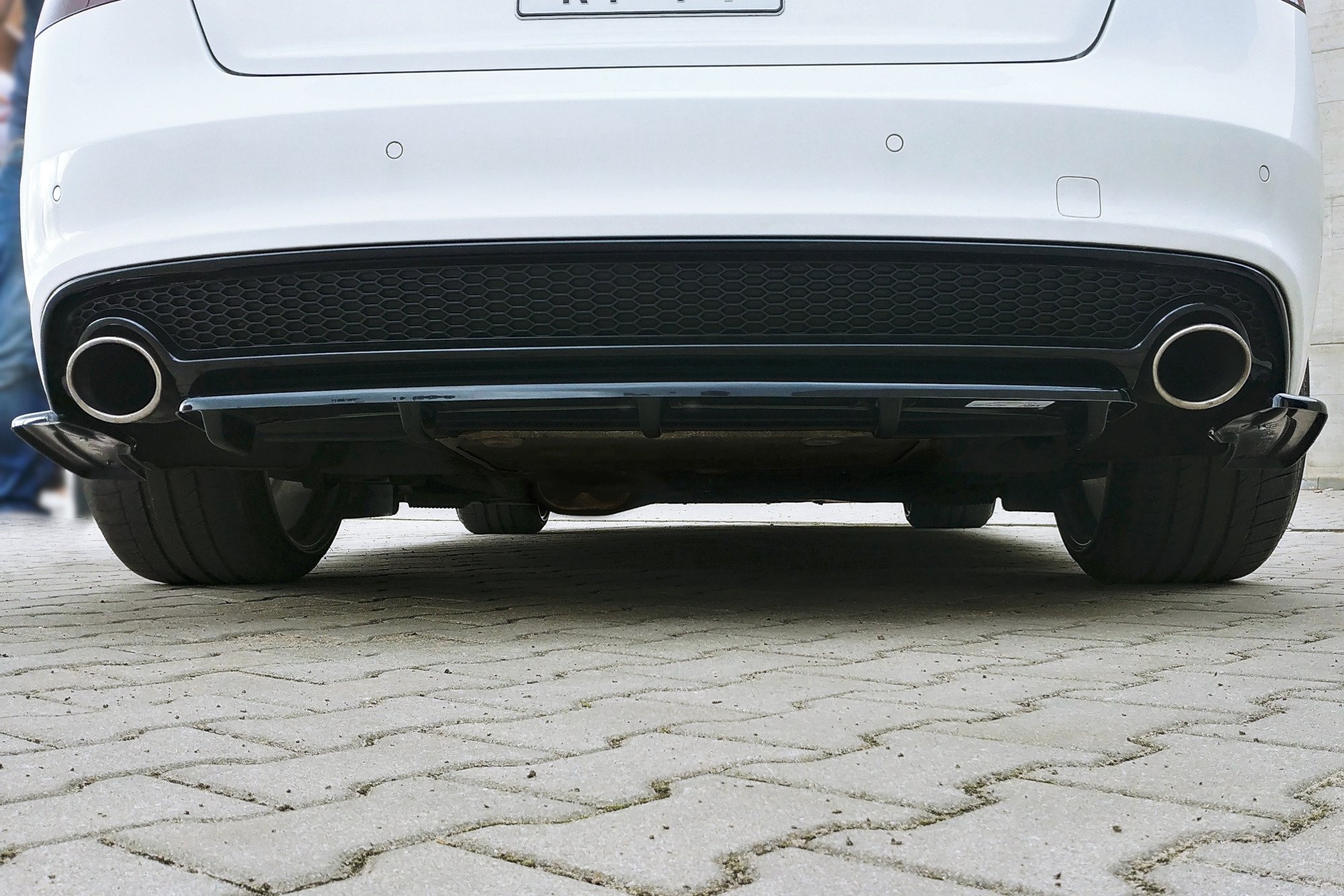Central Rear Splitter (Vertical Bars) Audi A5 S-line 8T FL Coupe / Sportback (2011-2016) - 2