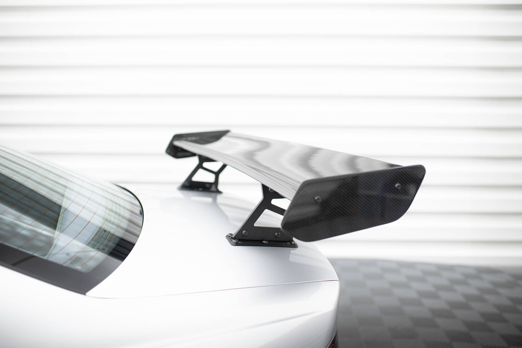 CARBON SPOILER WITH INTERNAL BRACKETS UPRIGHTS SUITABLE FOR BMW 3 COUPE E46 – MAXTON DESIGN - 2