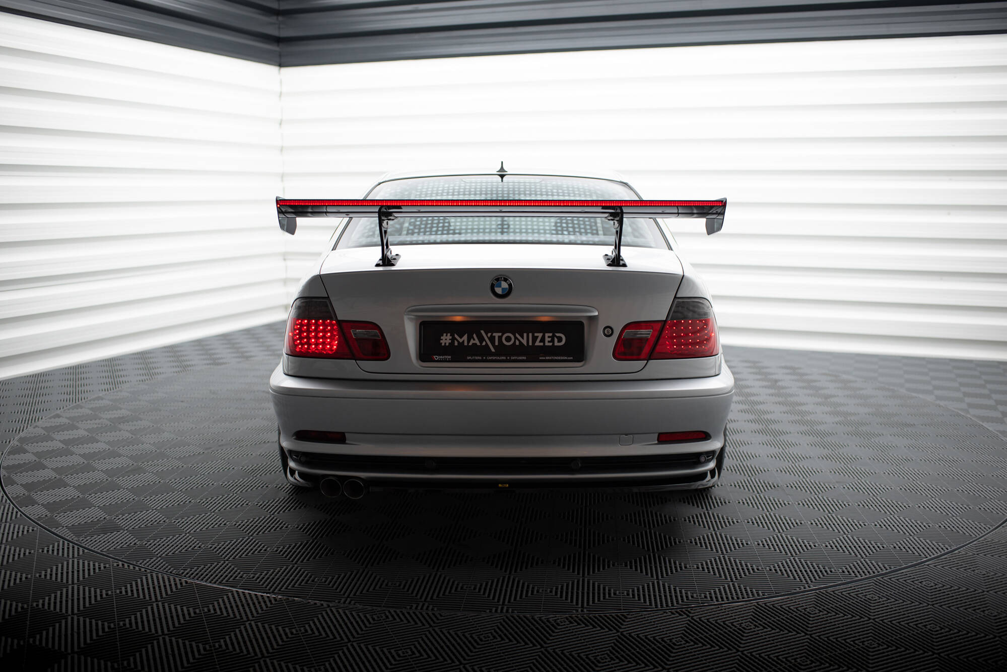 CARBON SPOILER WITH INTERNAL BRACKETS UPRIGHTS + LED SUITABLE FOR BMW 3 COUPE E46 – MAXTON DESIGN - 8