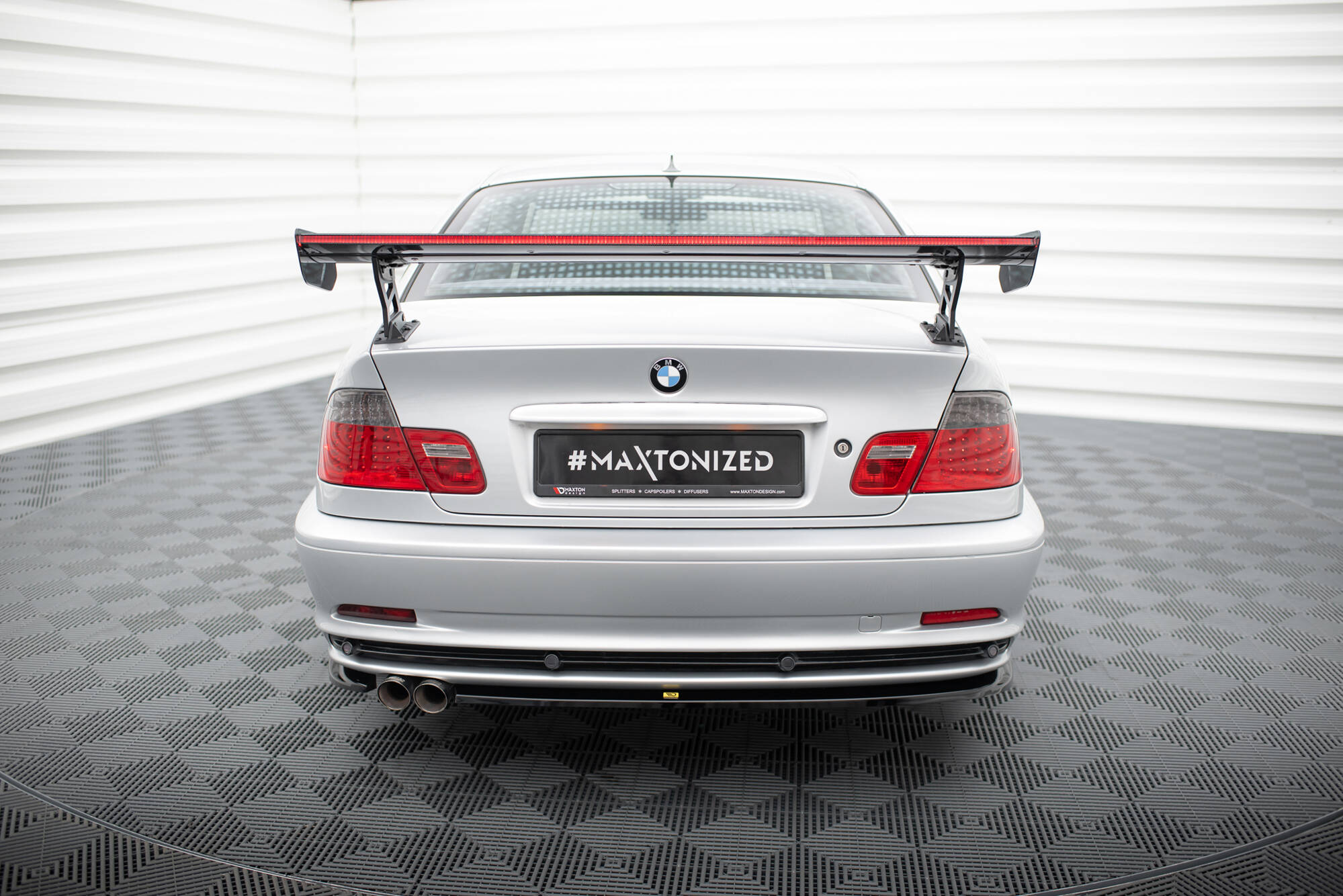CARBON SPOILER WITH EXTERNAL BRACKETS UPRIGHTS + LED SUITABLE FOR BMW 3 COUPE E46 – MAXTON DESIGN - 12