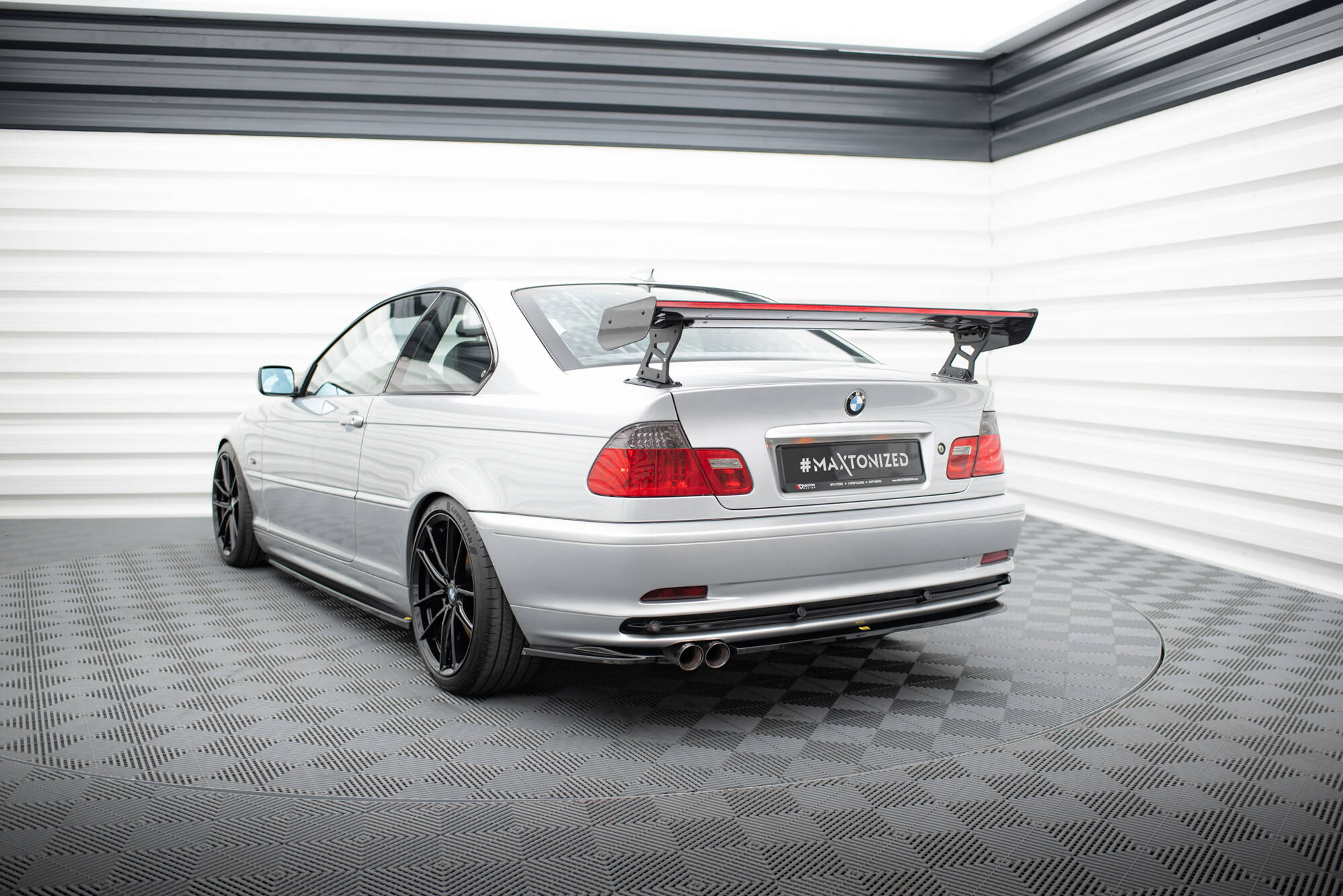 CARBON SPOILER WITH EXTERNAL BRACKETS UPRIGHTS + LED SUITABLE FOR BMW 3 COUPE E46 – MAXTON DESIGN - 14