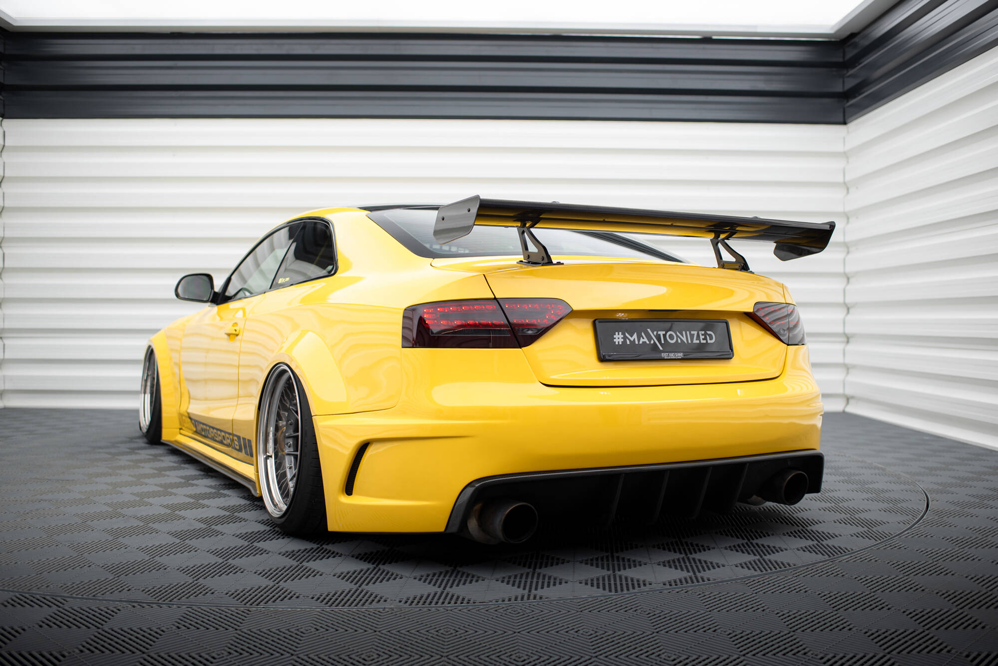 CARBON SPOILER WITH UPPER SWAN MOUNTING SUITABLE FOR AUDI A5 COUPE 8T – MAXTON DESIGN - 15