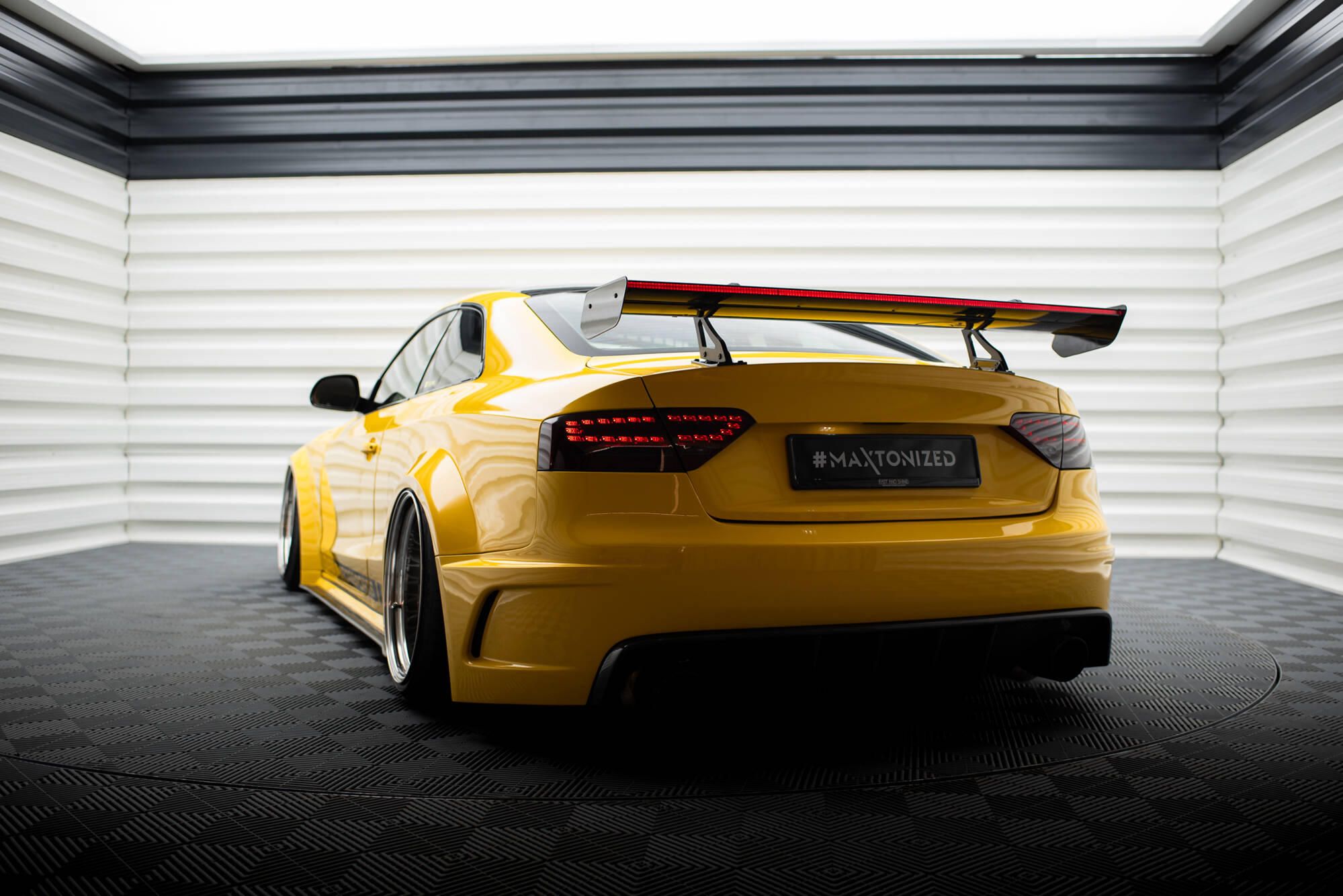 CARBON SPOILER WITH UPPER SWAN MOUNTING + LED SUITABLE FOR AUDI A5 COUPE 8T – MAXTON DESIGN - 14