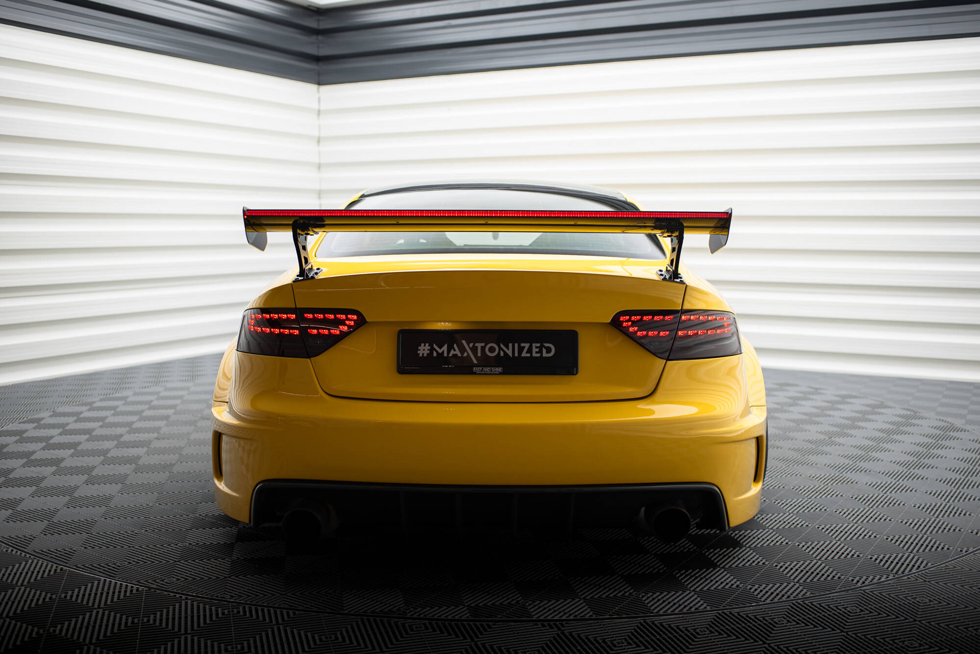 CARBON SPOILER WITH EXTERNAL BRACKETS UPRIGHTS + LED SUITABLE FOR AUDI A5 COUPE 8T – MAXTON DESIGN - 14