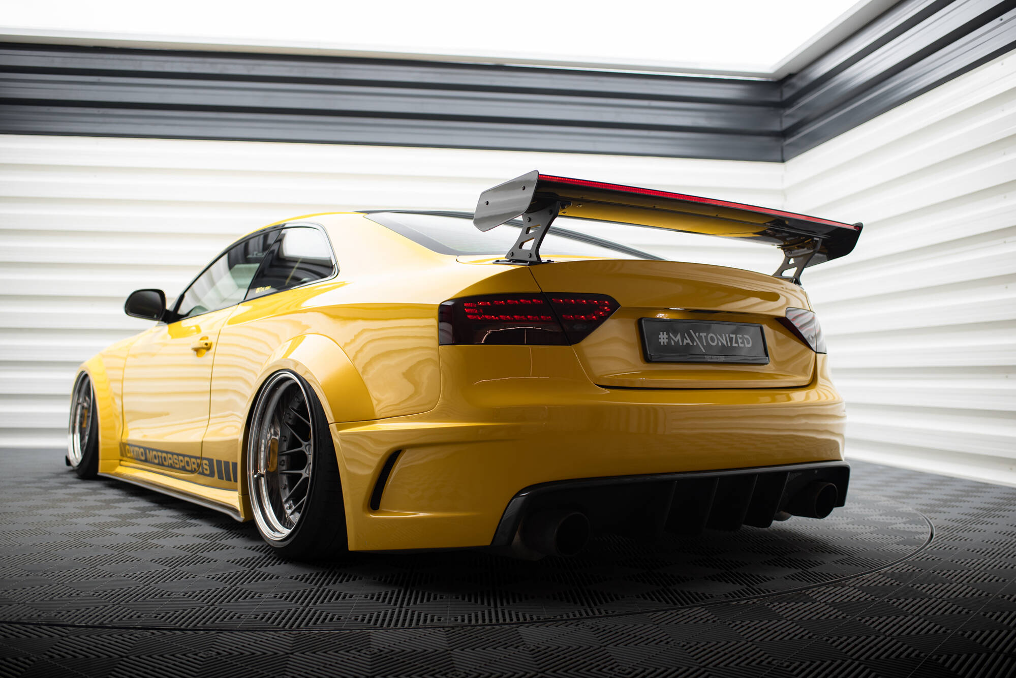 CARBON SPOILER WITH EXTERNAL BRACKETS UPRIGHTS + LED SUITABLE FOR AUDI A5 COUPE 8T – MAXTON DESIGN - 7