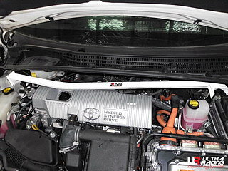 TOYOTA PRIUS XW30 10+ ULTRARACING FRONT UPPER STRUTBAR