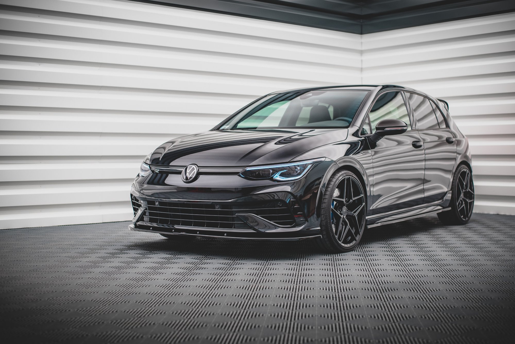 Front Splitter V.1 VW Golf R Mk8 - 5