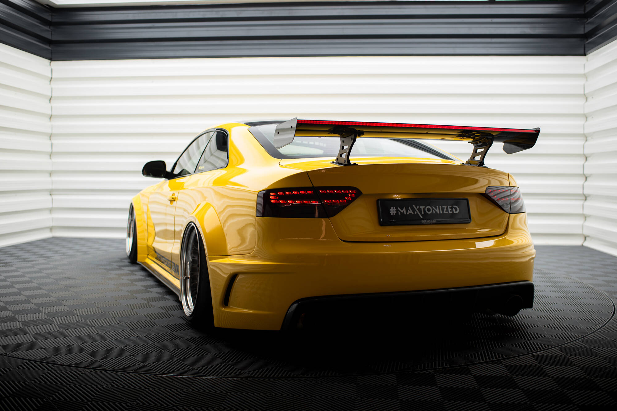 CARBON SPOILER WITH INTERNAL BRACKETS UPRIGHTS + LED SUITABLE FOR AUDI A5 COUPE 8T – MAXTON DESIGN - 5