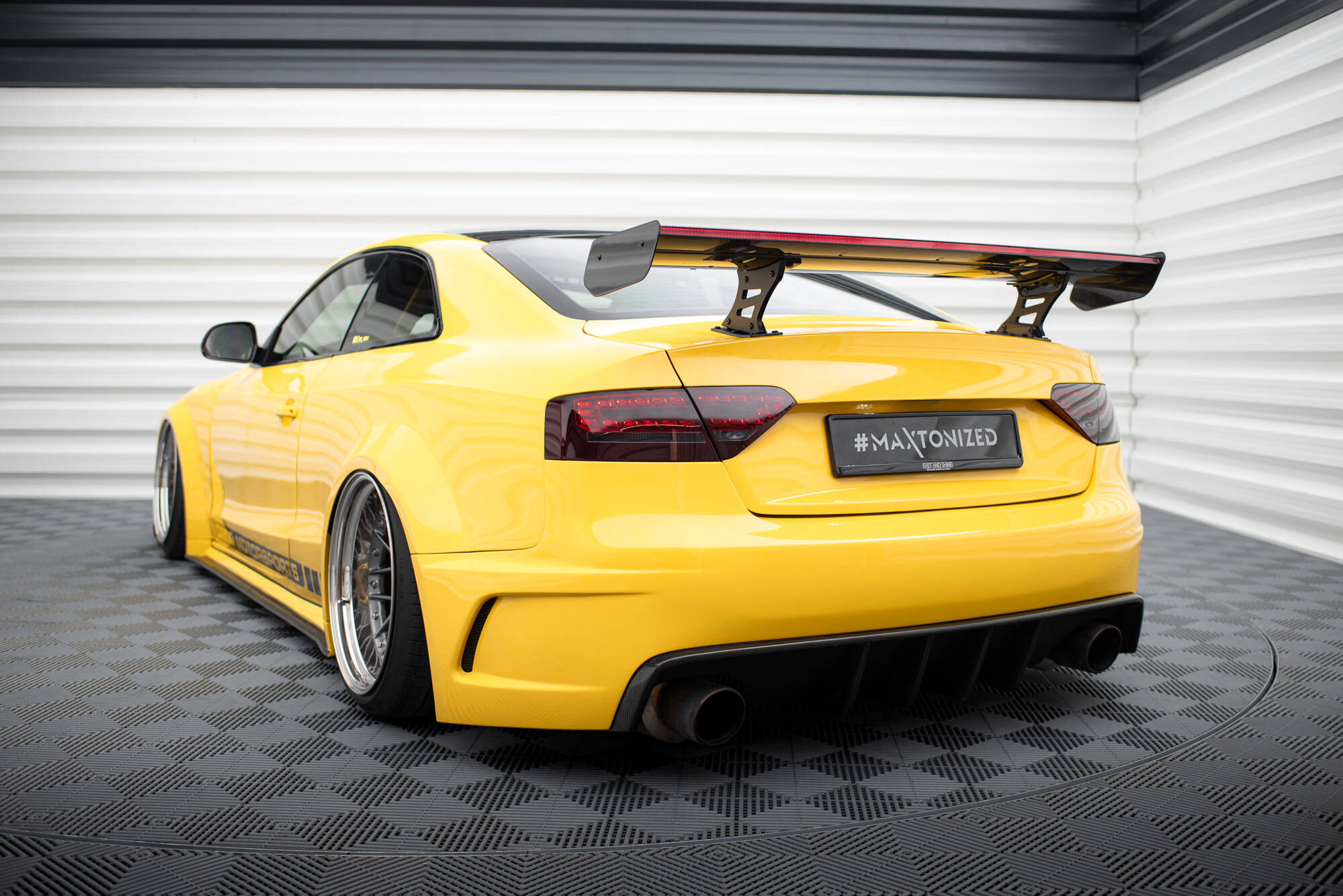 CARBON SPOILER WITH INTERNAL BRACKETS UPRIGHTS + LED SUITABLE FOR AUDI A5 COUPE 8T – MAXTON DESIGN - 11