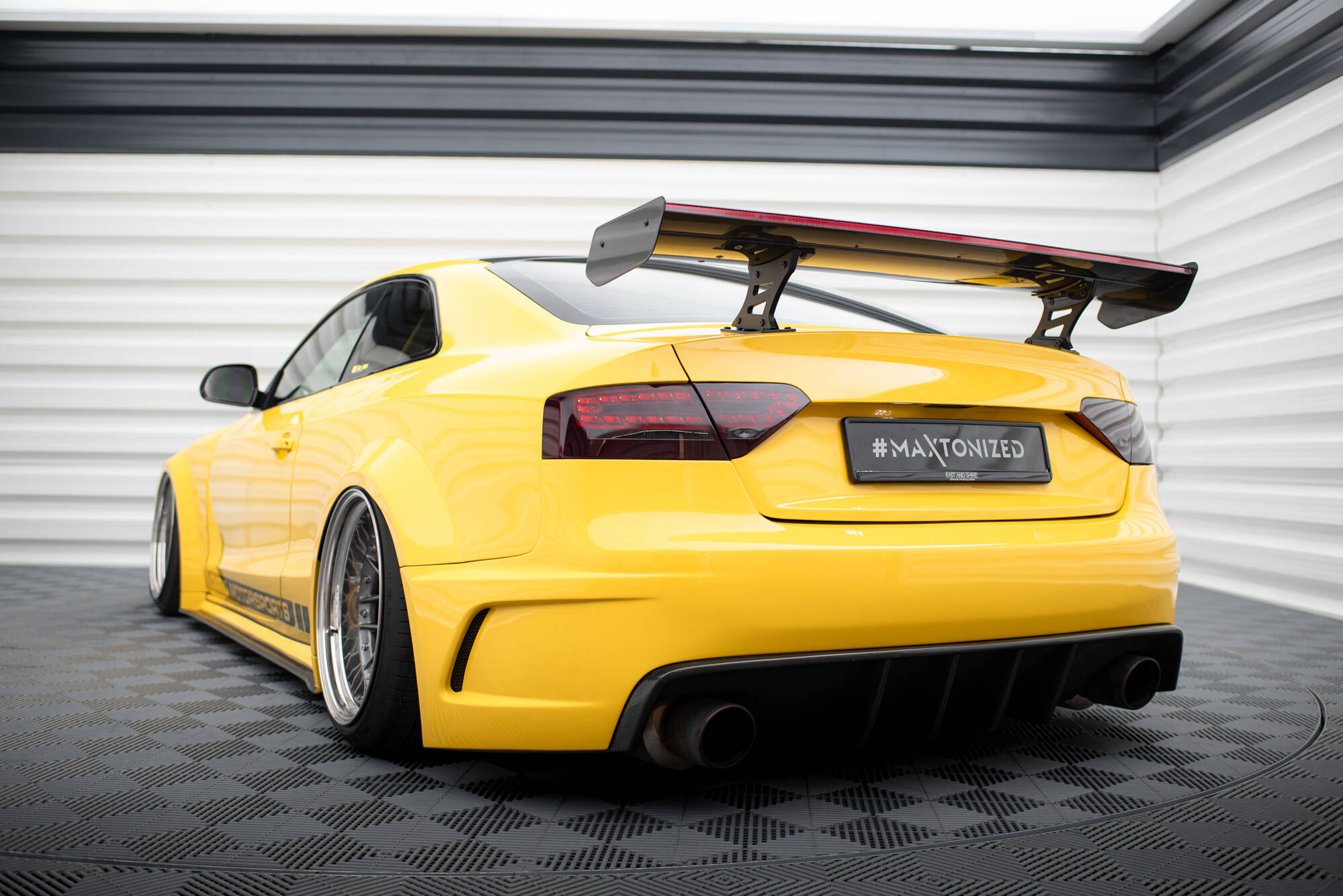 CARBON SPOILER WITH INTERNAL BRACKETS UPRIGHTS + LED SUITABLE FOR AUDI A5 COUPE 8T – MAXTON DESIGN - 20