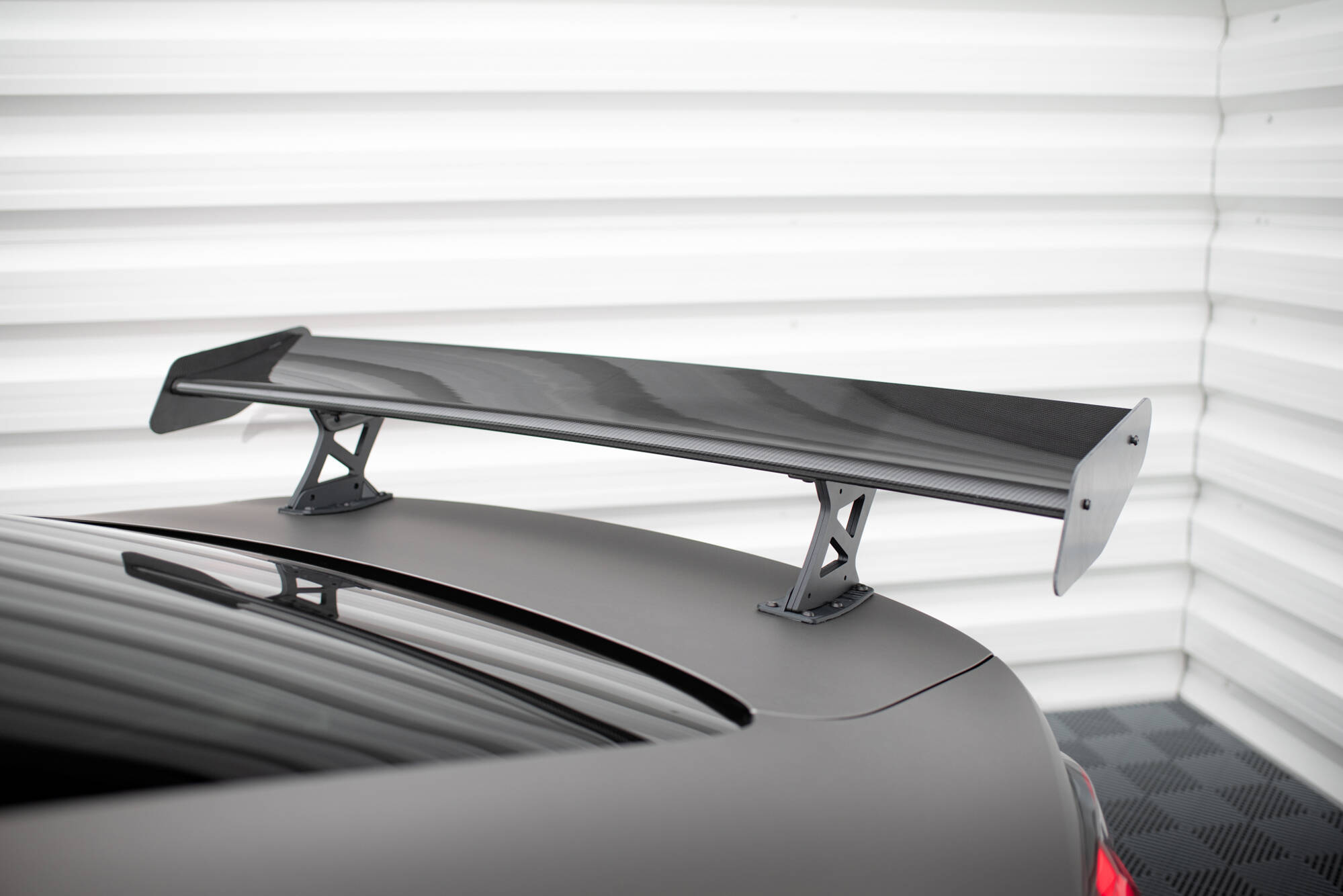 CARBON SPOILER WITH INTERNAL BRACKETS UPRIGHTS + LED SUITABLE FOR BMW M4 G82 / G82 FACELIFT / M440I / 4 M-PACK G22 / G22 FACELIFT – MAXTON DESIGN - 5