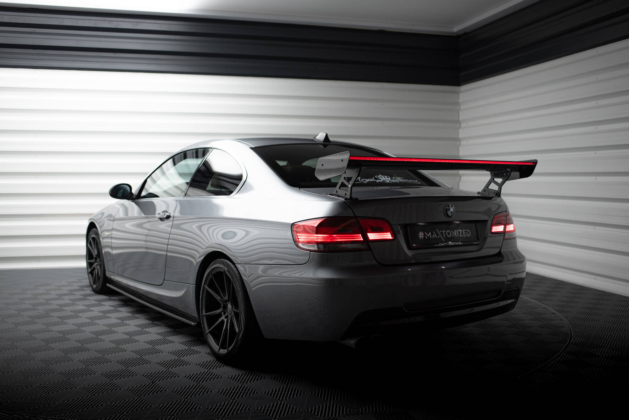 CARBON SPOILER WITH EXTERNAL BRACKETS UPRIGHTS + LED SUITABLE FOR BMW 3 / M3 COUPE E92 – MAXTON DESIGN - 9