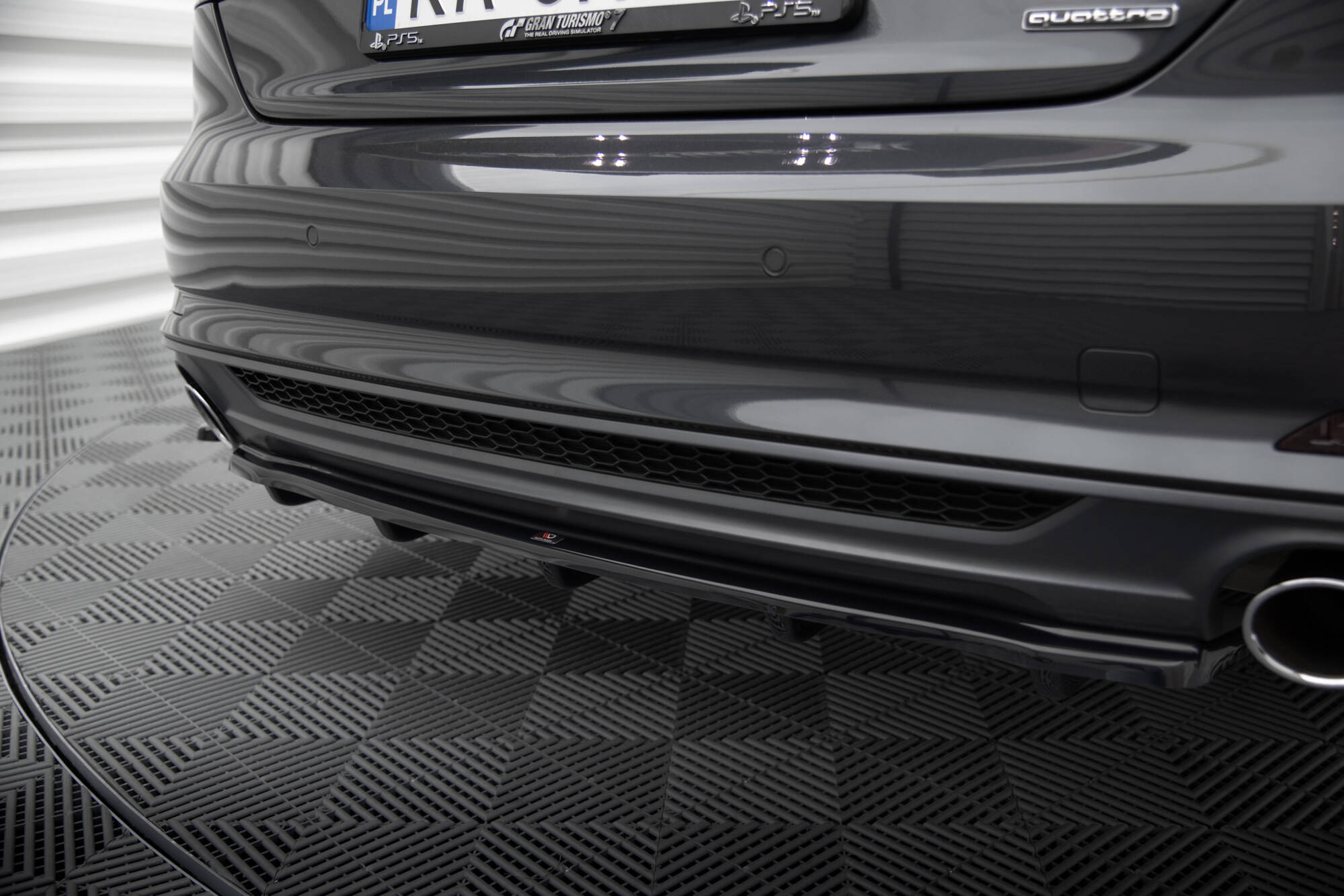 Central Rear Splitter (Vertical Bars) Audi A5 S-Line F5 Coupe / Sportback - 2