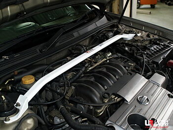 NISSAN CEFIRO 98-03 A33 ULTRARACING FRONT UPPER STRUTBAR
