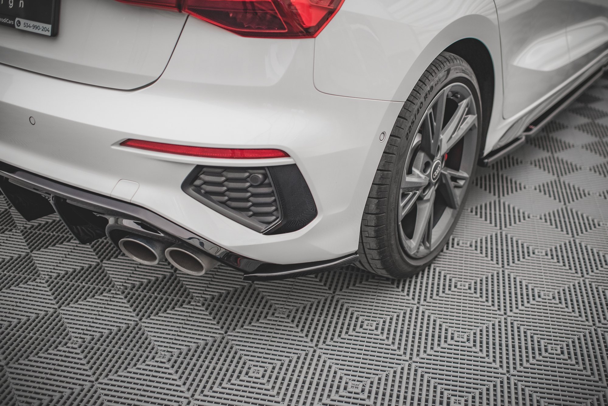 Rear Side Splitters V.2 Audi S3 Sportback 8Y - 3