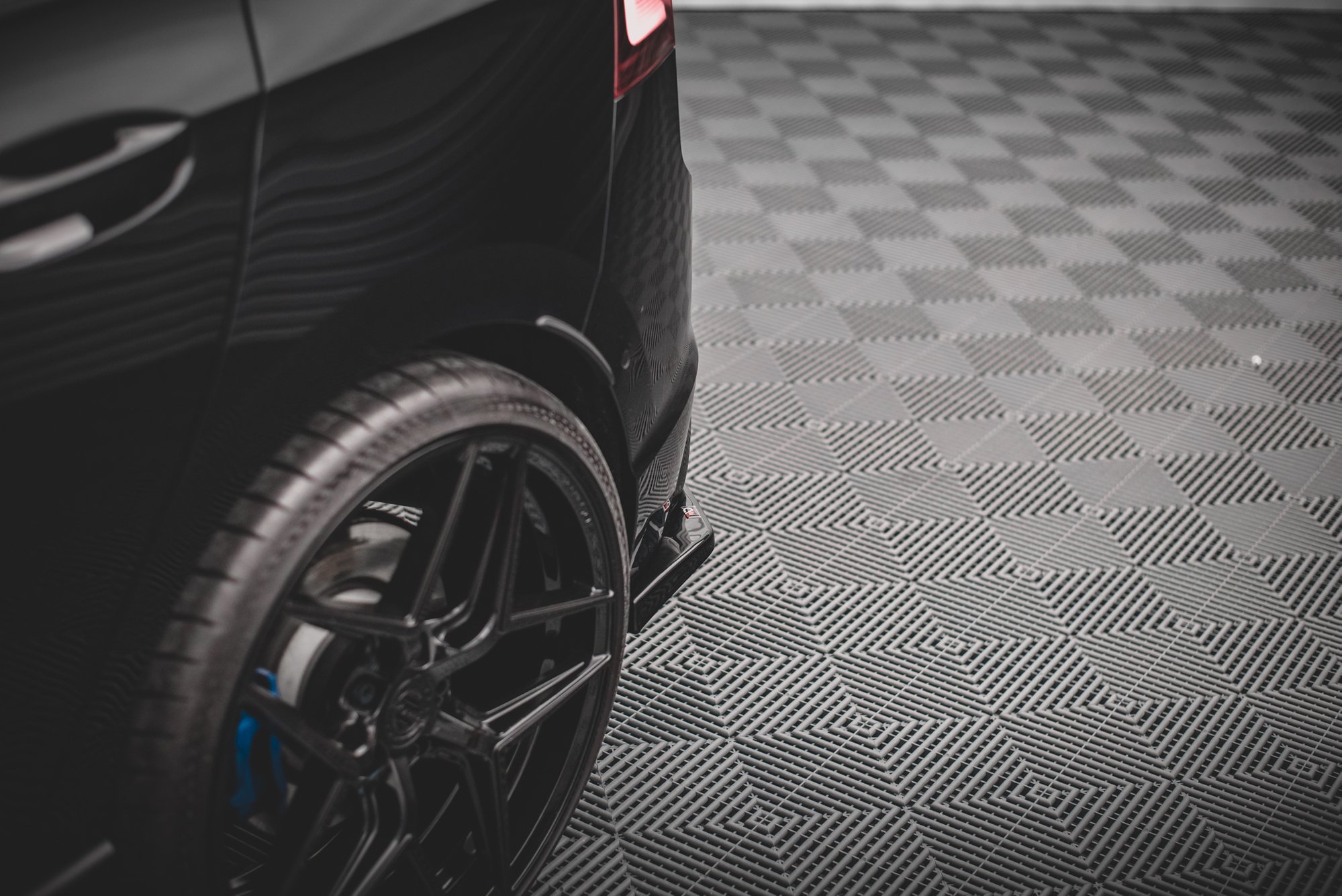 Rear Side Splitters V.2 VW Golf R MK8 (2020-) - 7