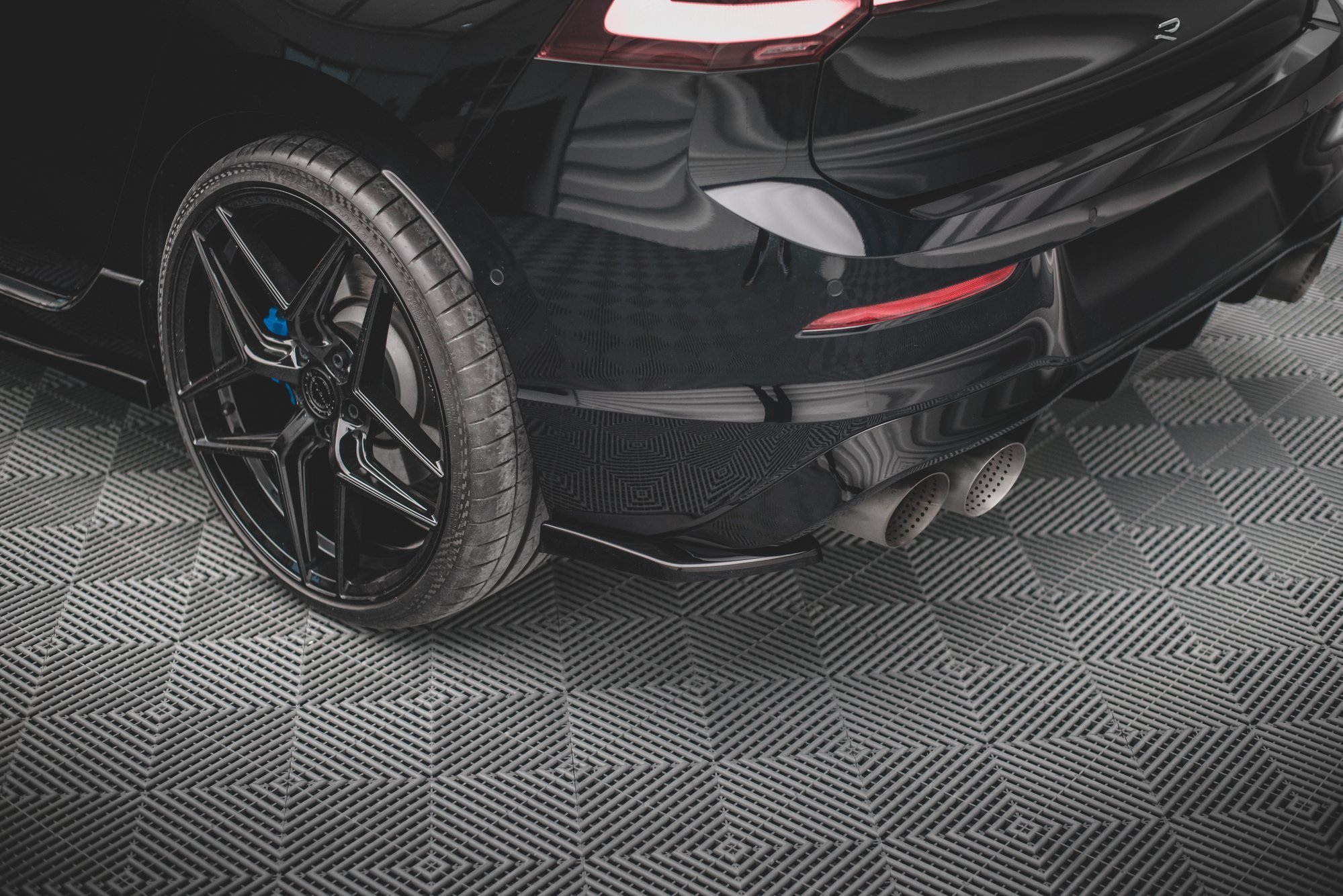 Rear Side Splitters V.2 VW Golf R MK8 (2020-) - 3