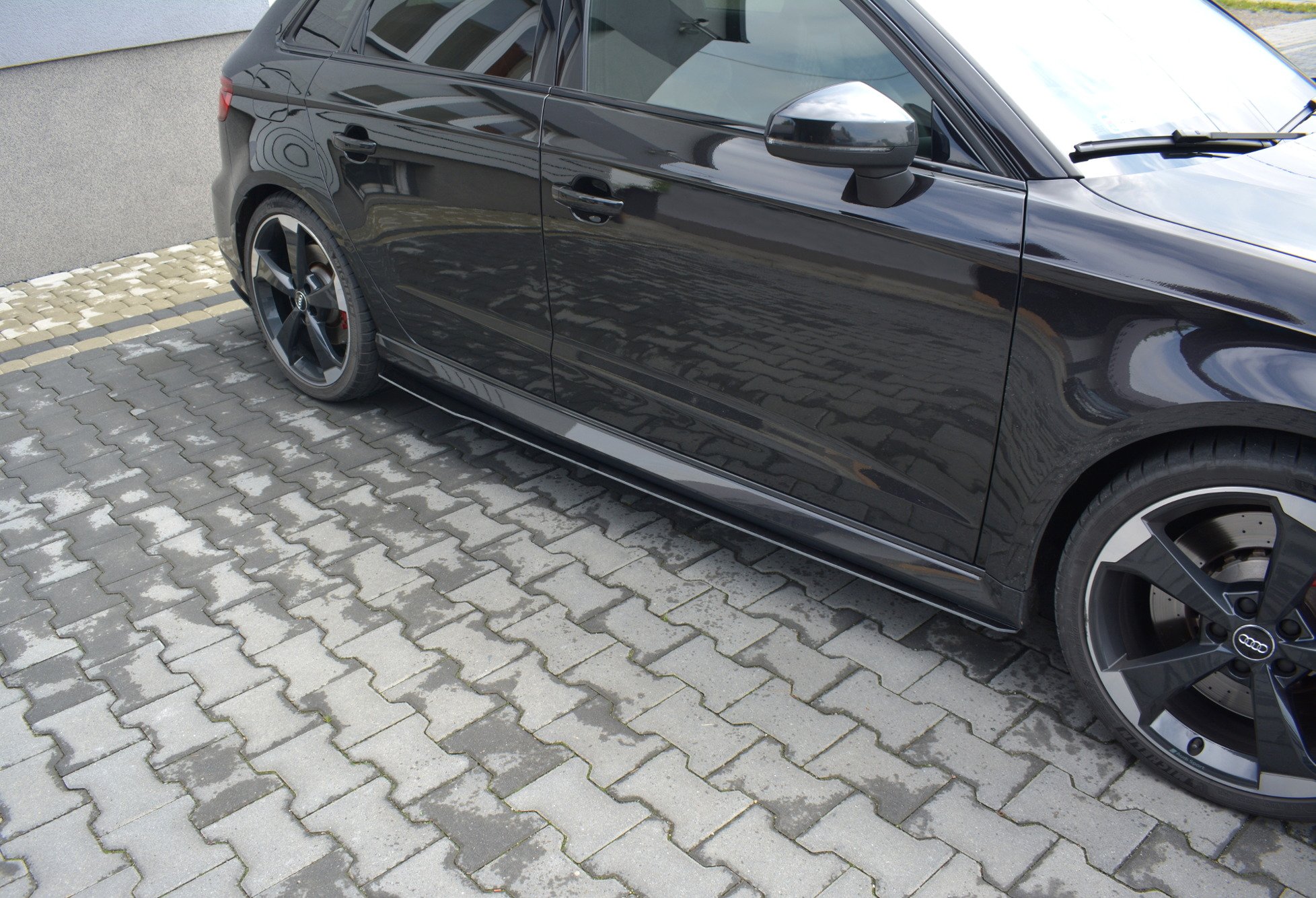Racing Side Skirts Diffusers V.1 Audi RS3 8V Facelift Sportback (2017-20) - 2